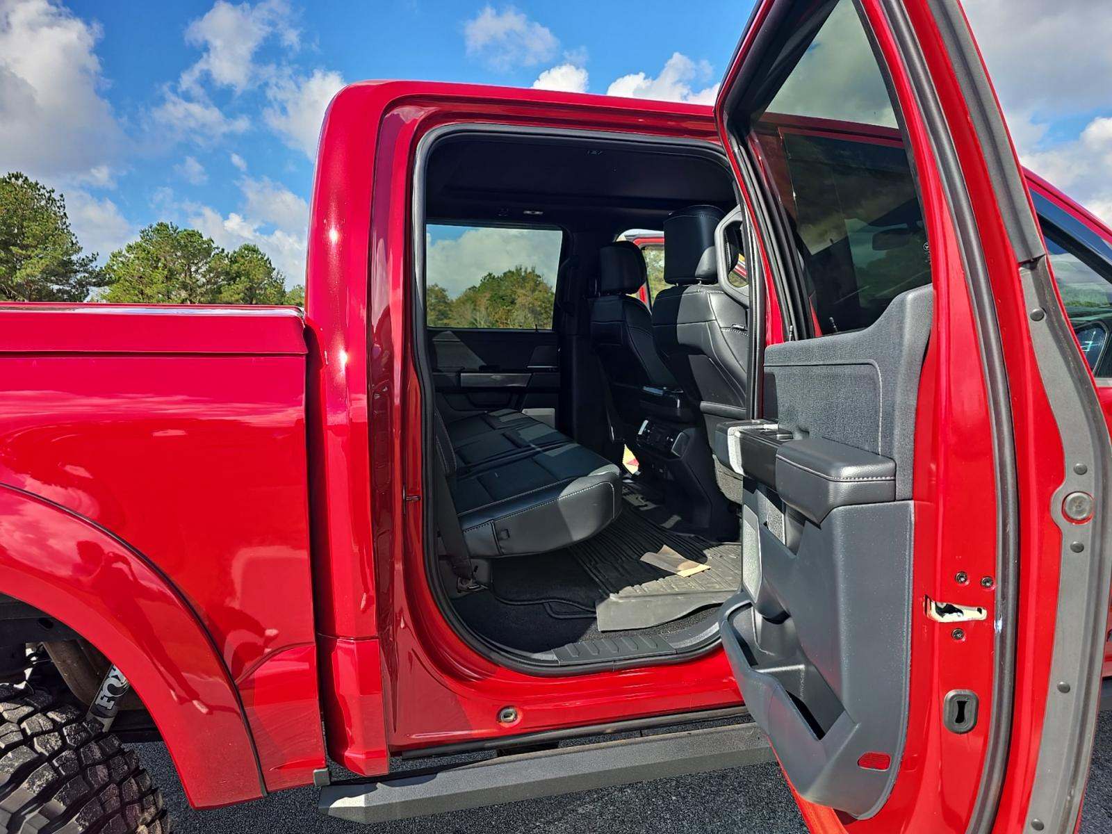 2023 Ford F-150 Lariat AWD