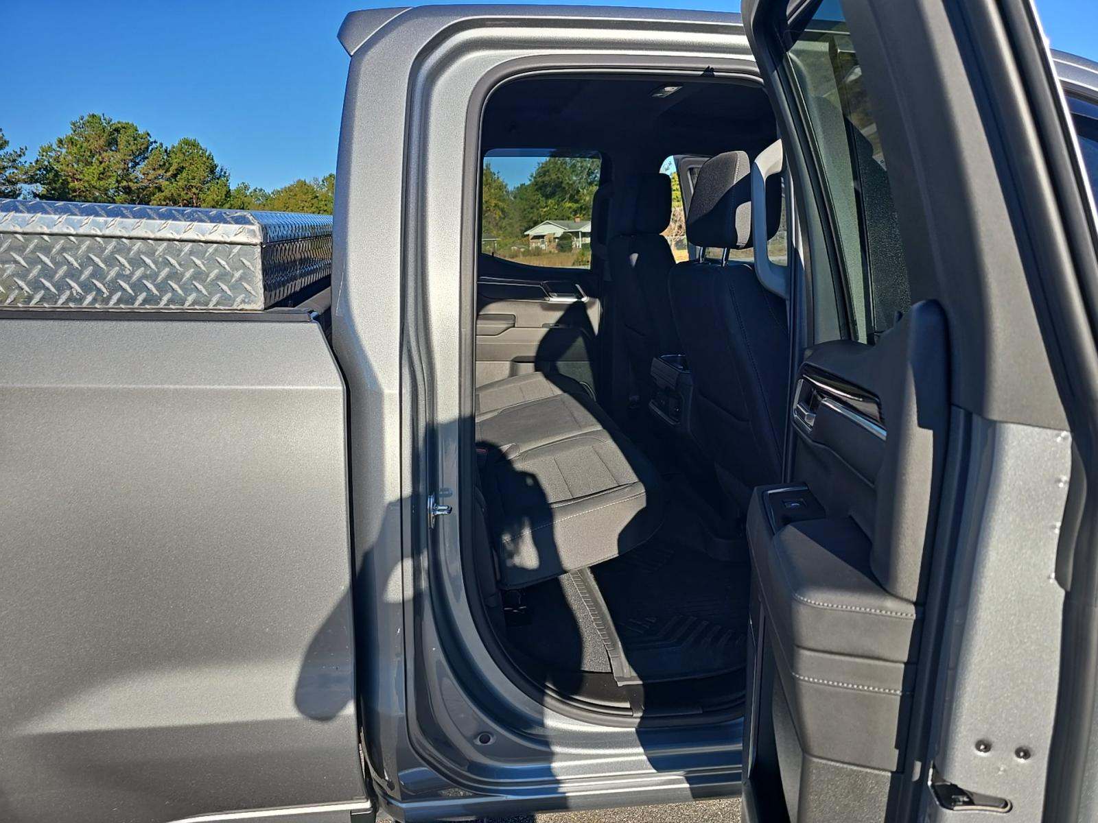 2023 Chevrolet Silverado 1500 LT AWD