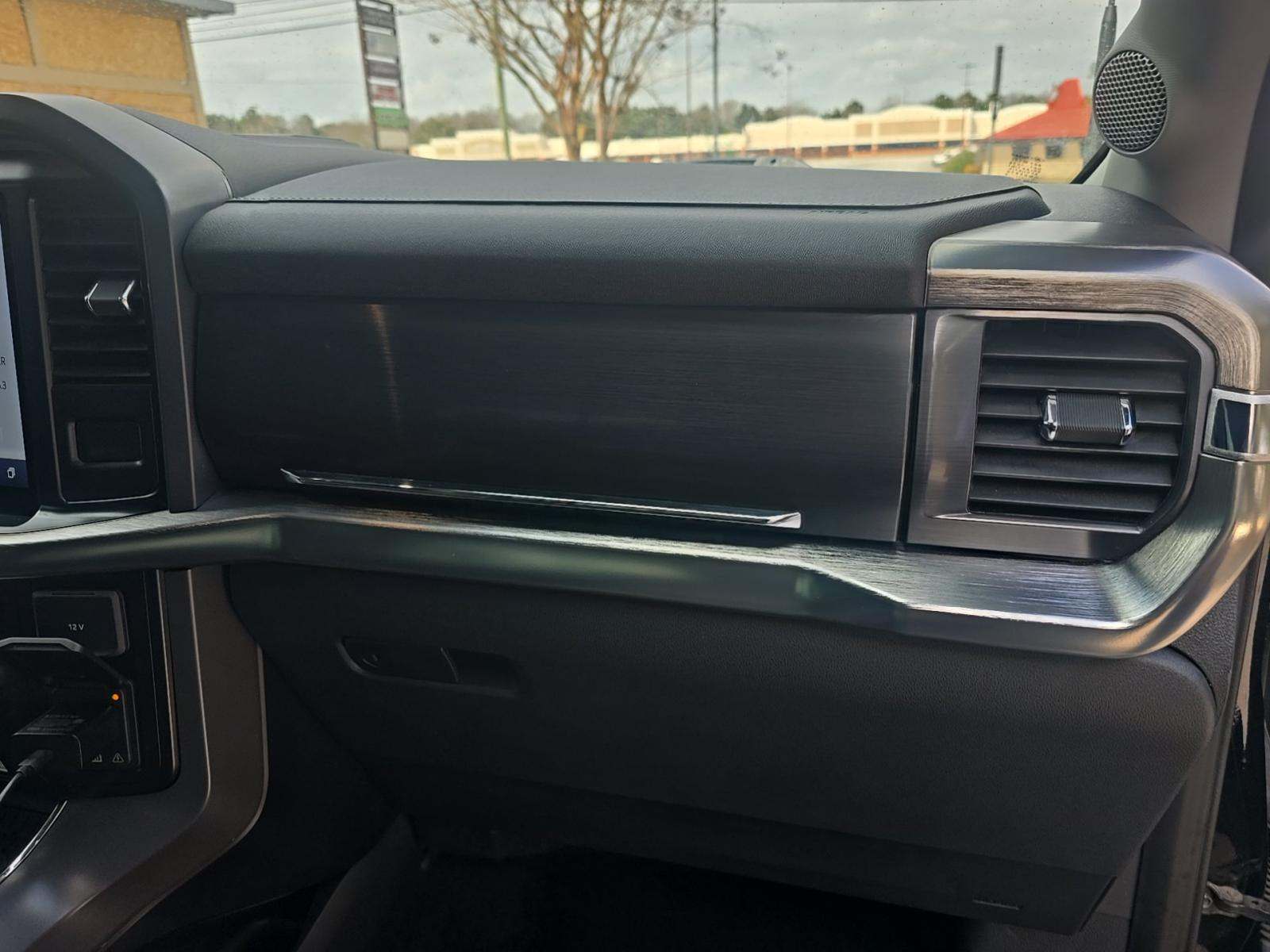 2023 Ford F-150 Lariat RWD