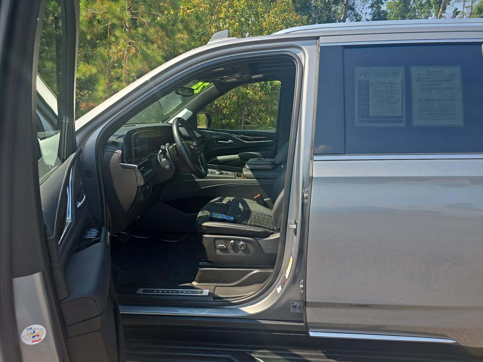 2024 Cadillac Escalade Premium Luxury Platinum AWD