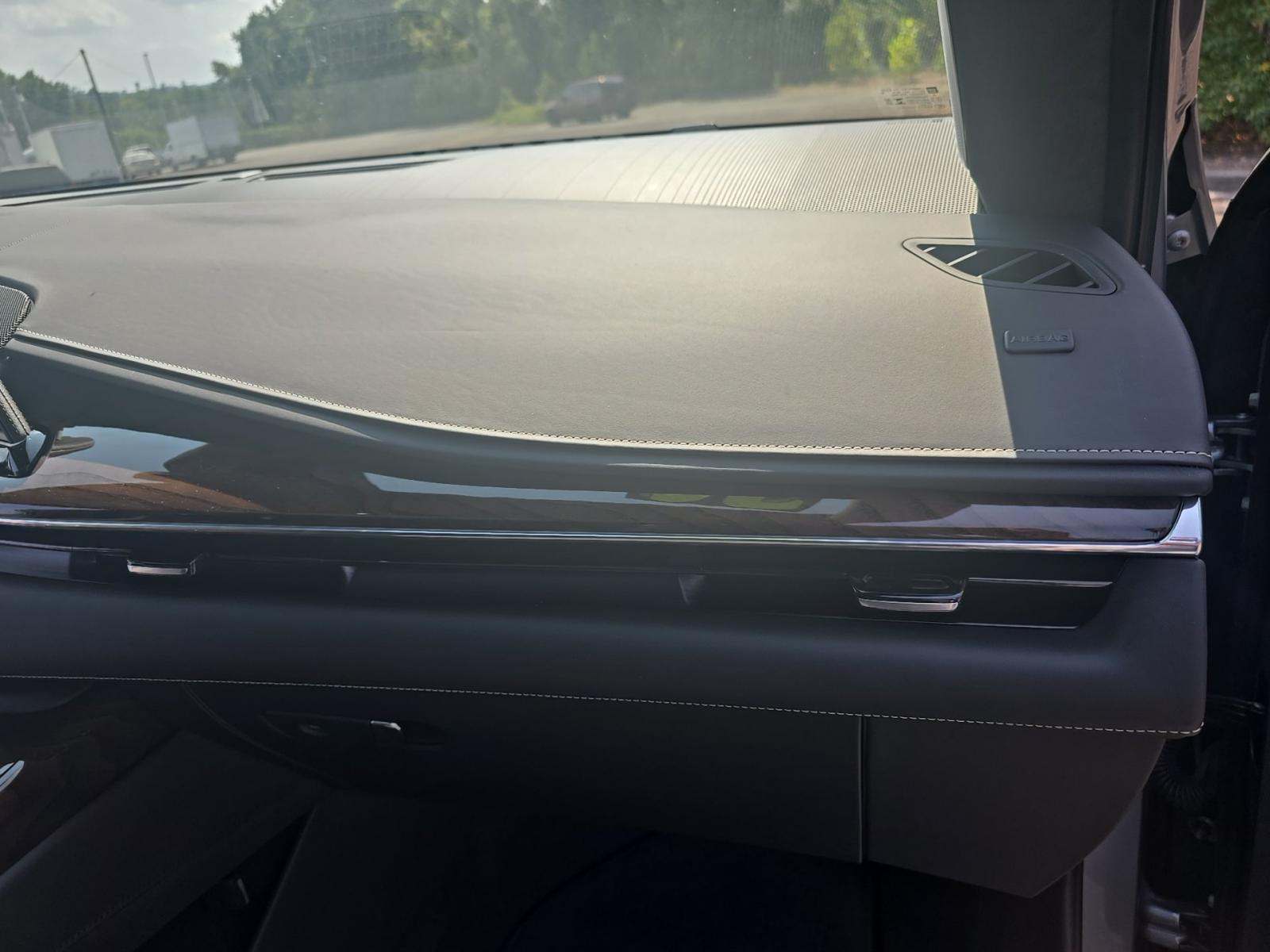 2024 Cadillac Escalade Premium Luxury Platinum AWD