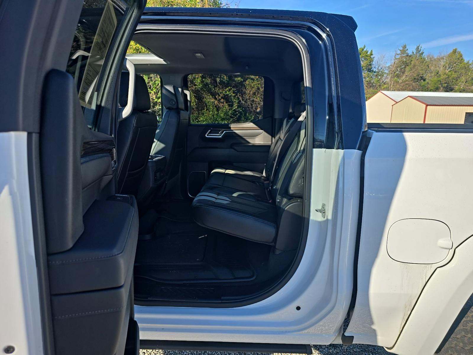 2023 Chevrolet Silverado 1500 RST AWD