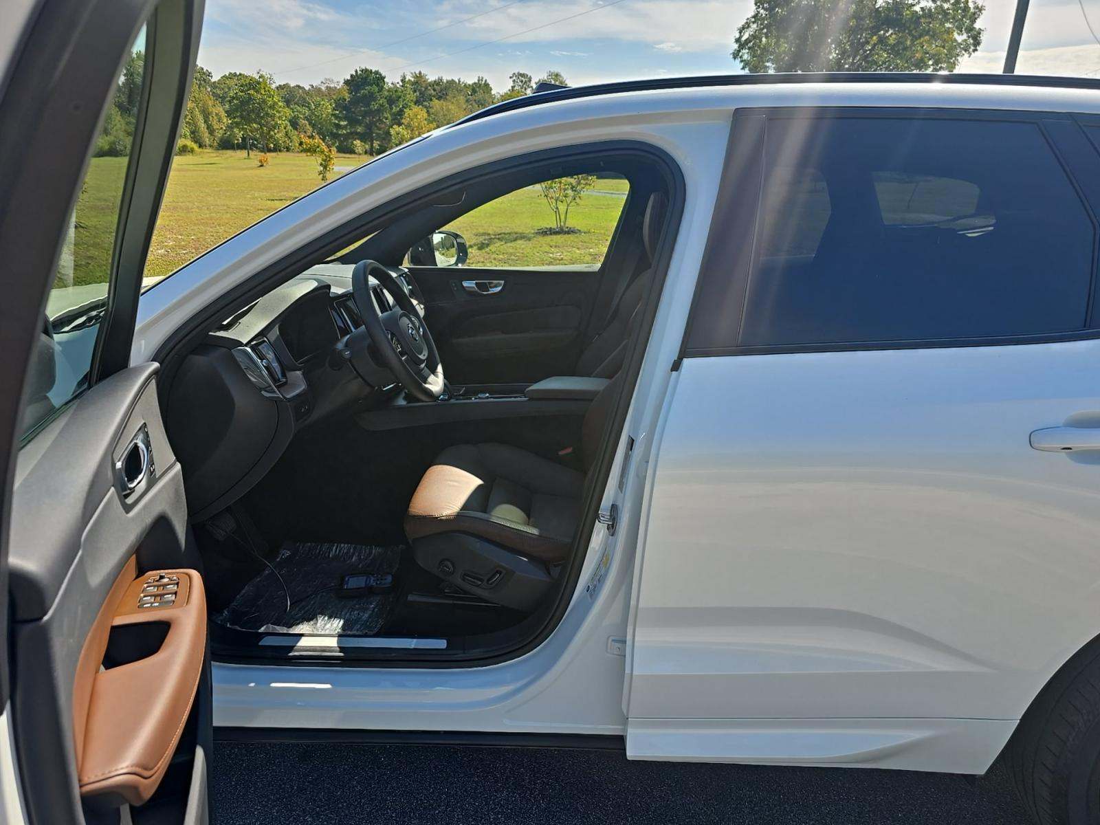 2023 Volvo XC60 Recharge T8 Plus AWD