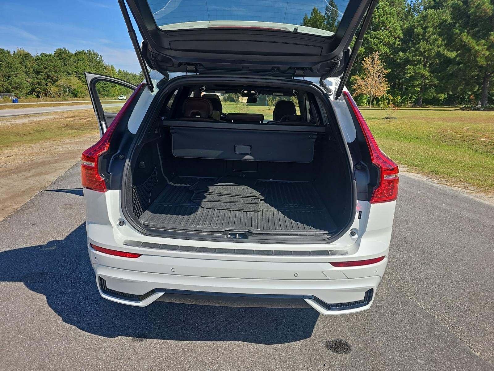2023 Volvo XC60 Recharge T8 Plus AWD