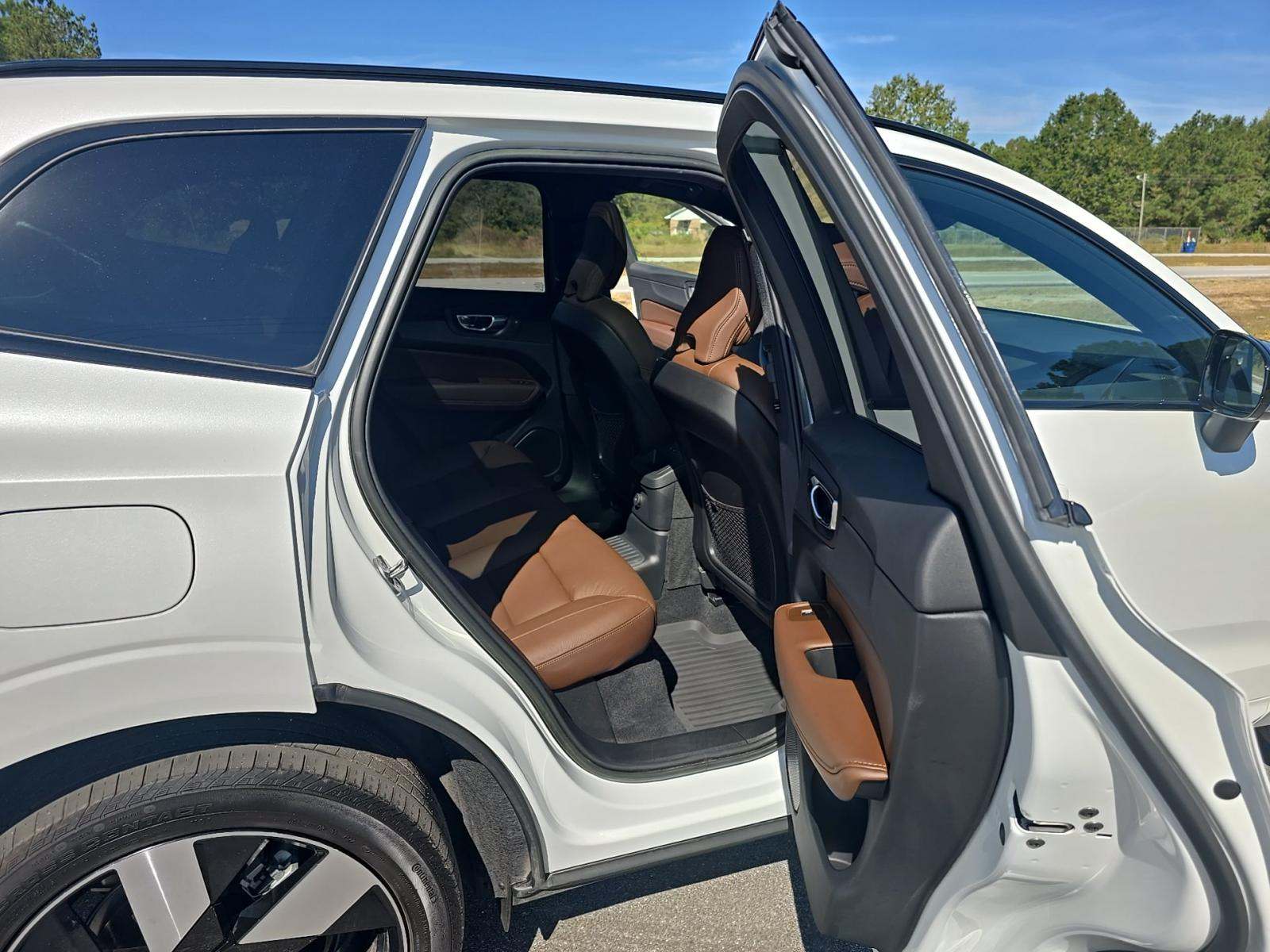 2023 Volvo XC60 Recharge T8 Plus AWD