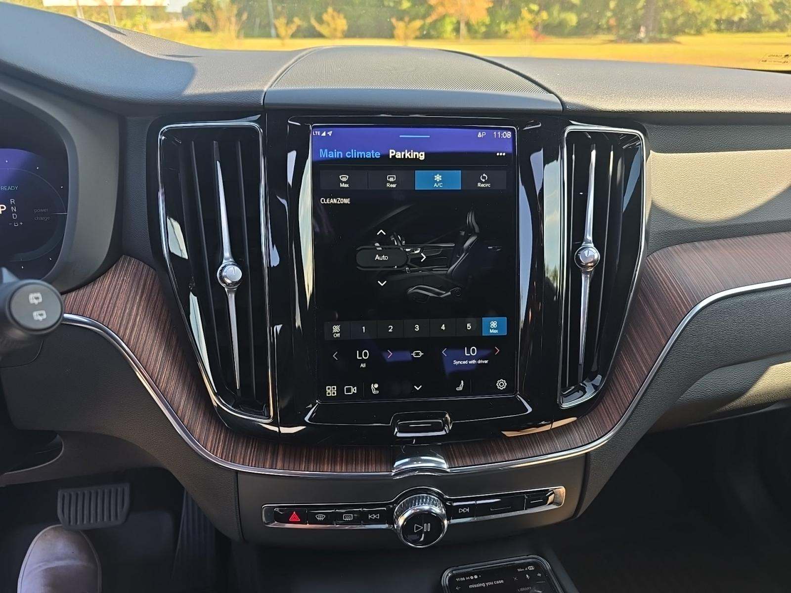 2023 Volvo XC60 Recharge T8 Plus AWD