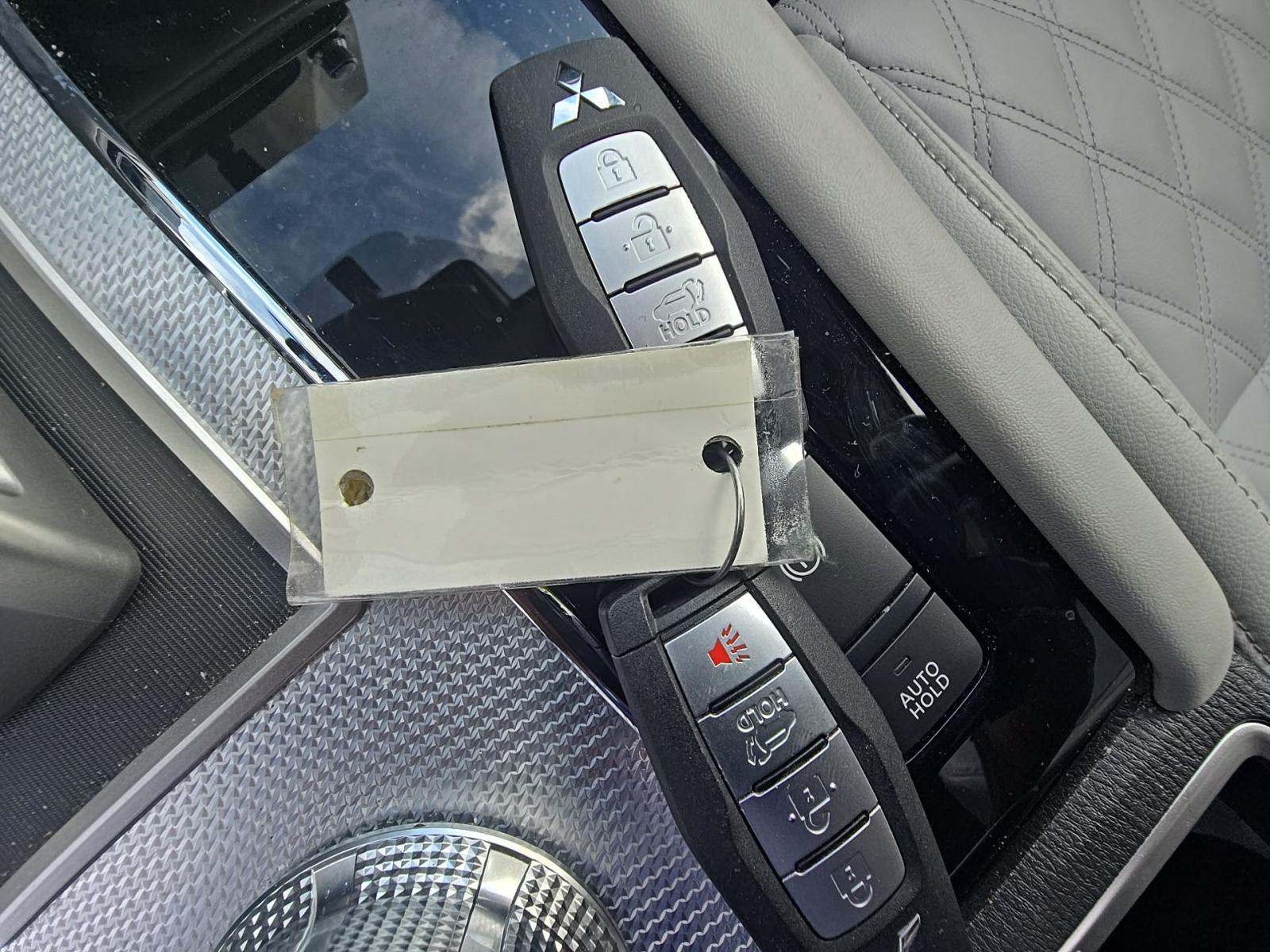 2023 Mitsubishi Outlander SEL FWD