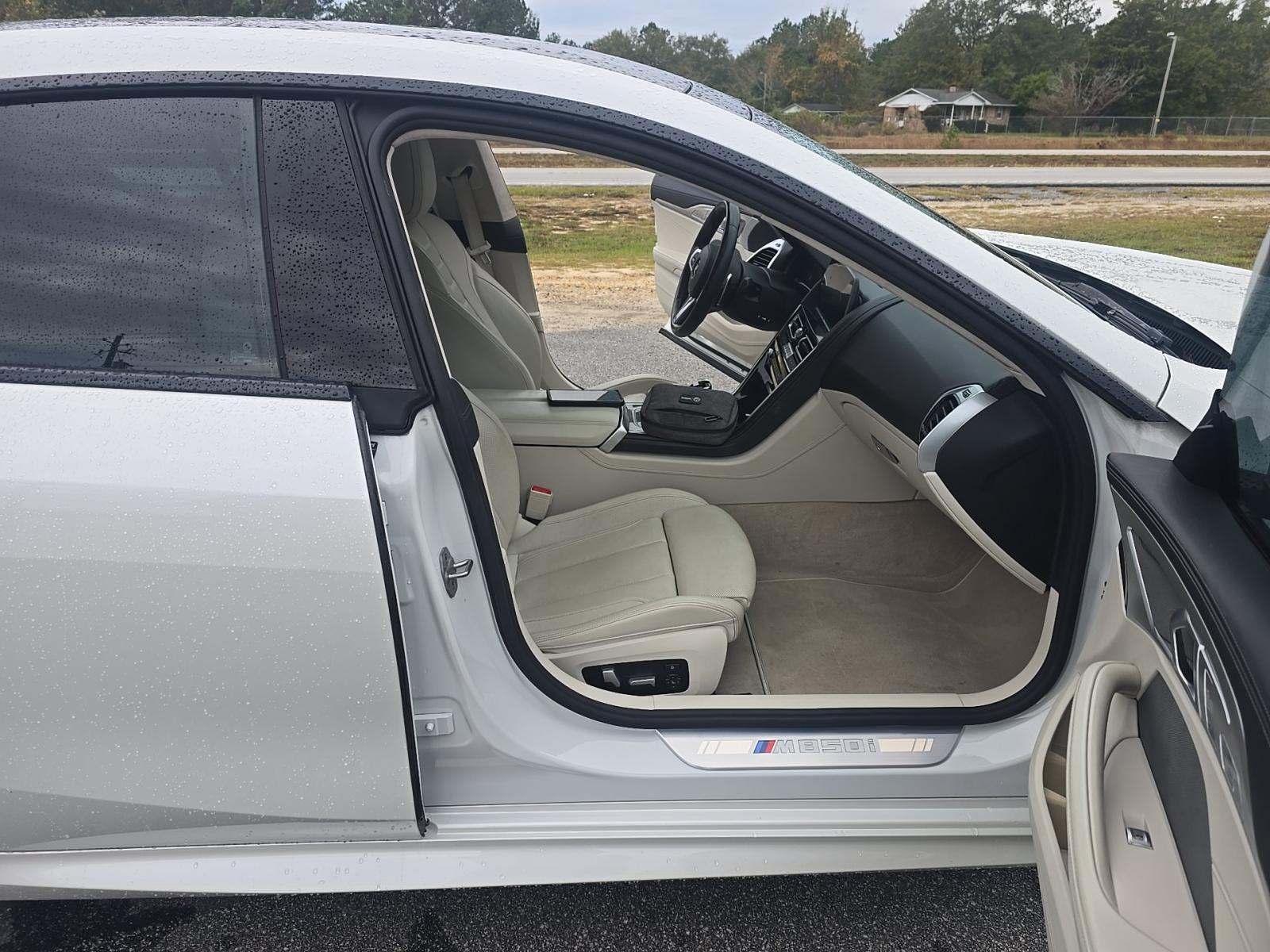 2022 BMW 8 Series M850i xDrive AWD