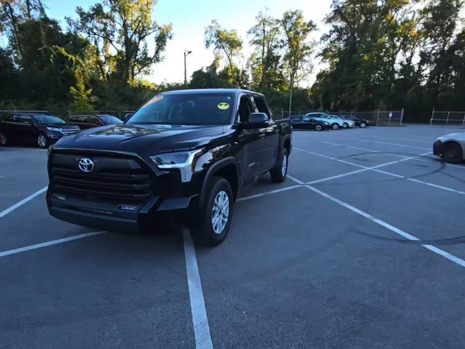 2024 Toyota Tundra SR5 AWD