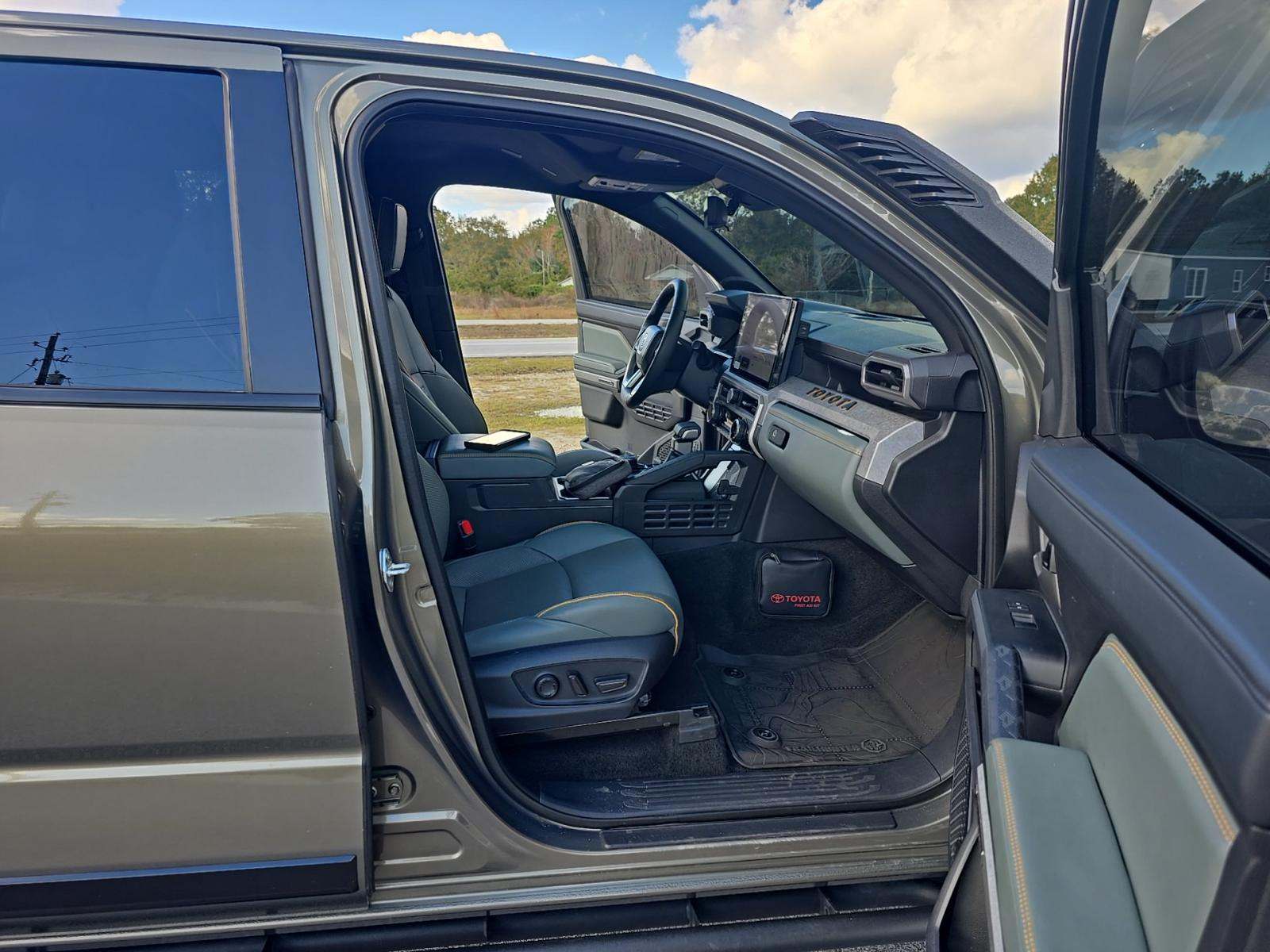 2024 Toyota Tacoma Hybrid Trailhunter AWD