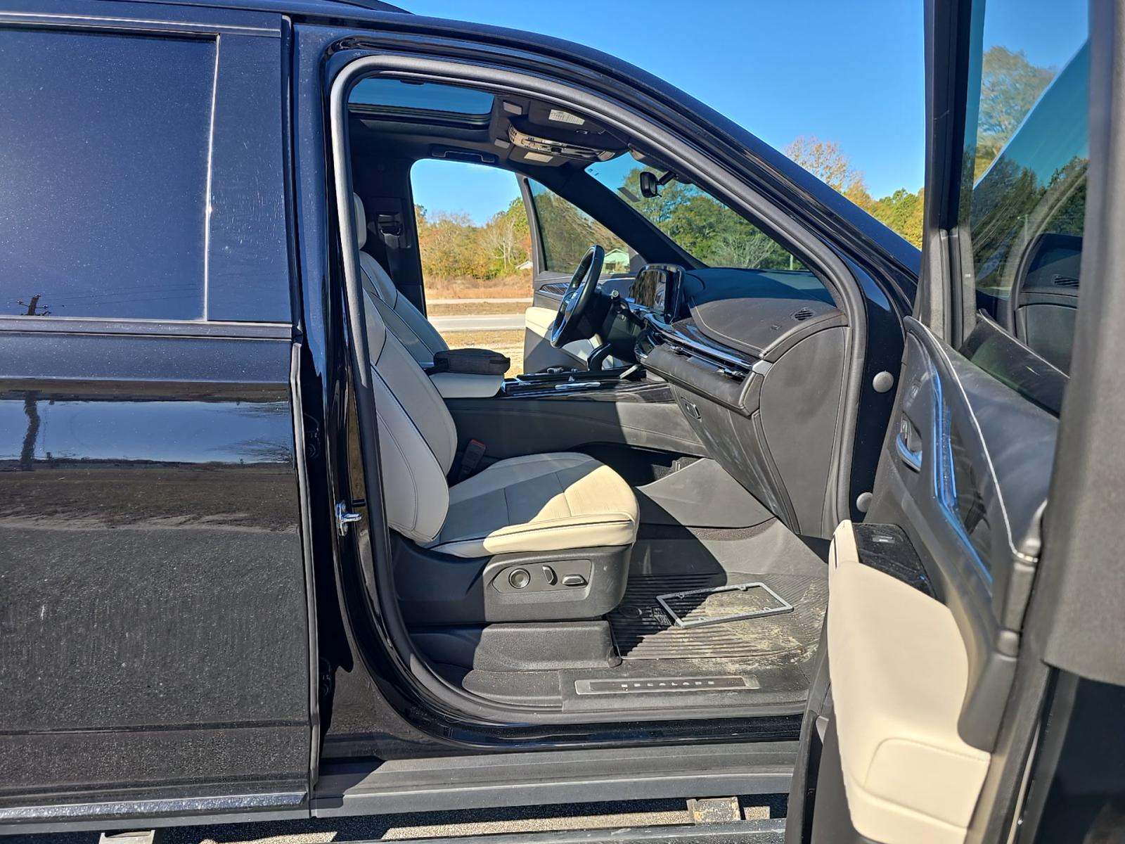 2023 Cadillac Escalade Sport AWD