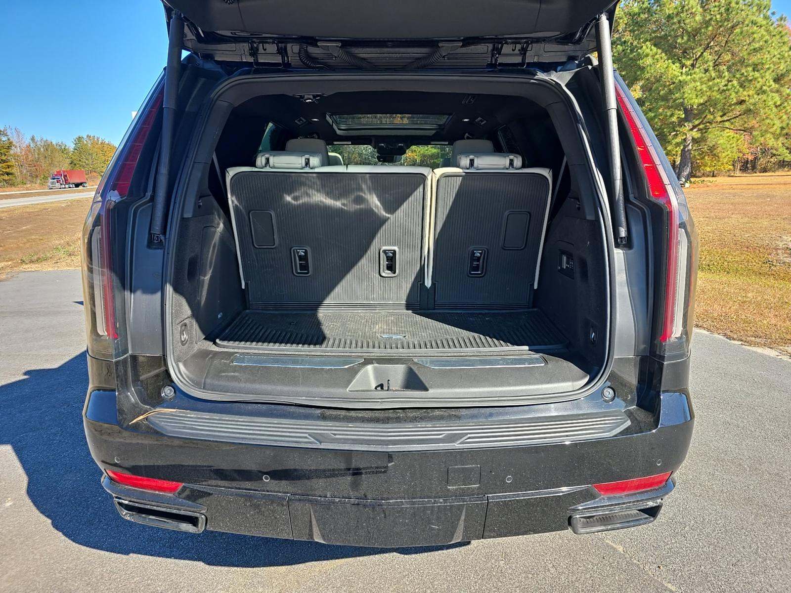 2023 Cadillac Escalade Sport AWD