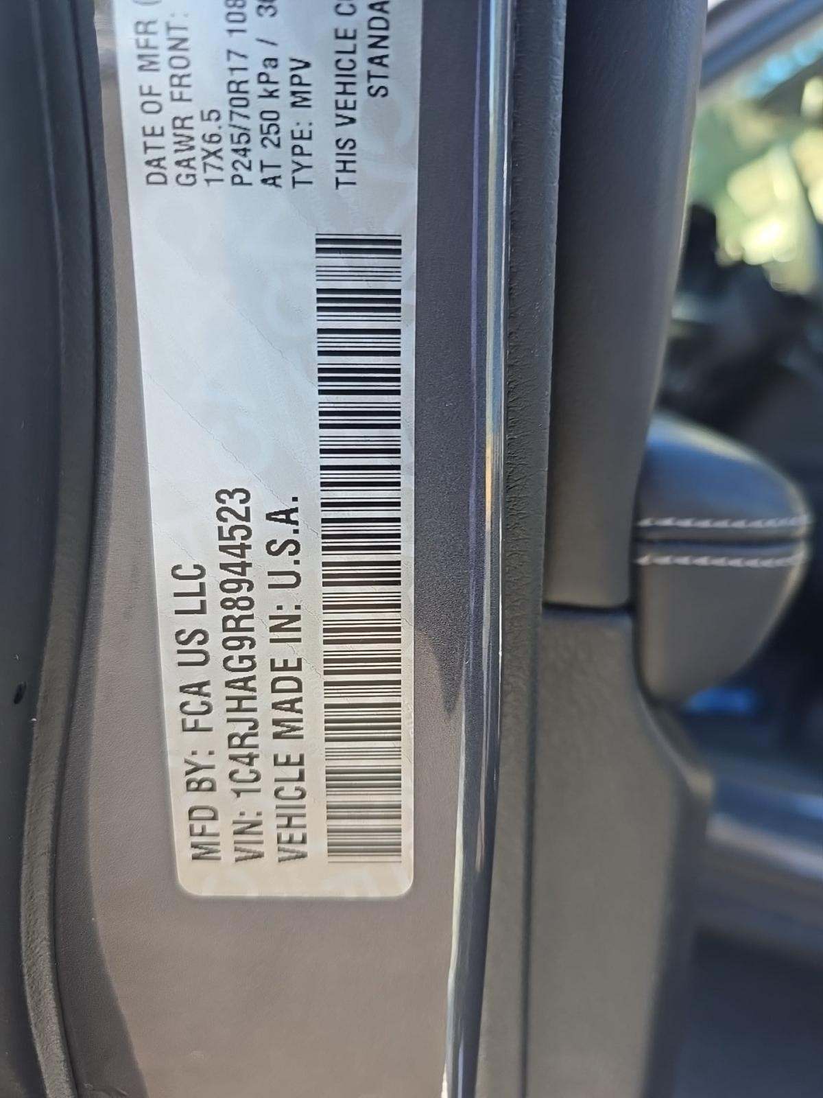 2024 Jeep Grand Cherokee Laredo AWD