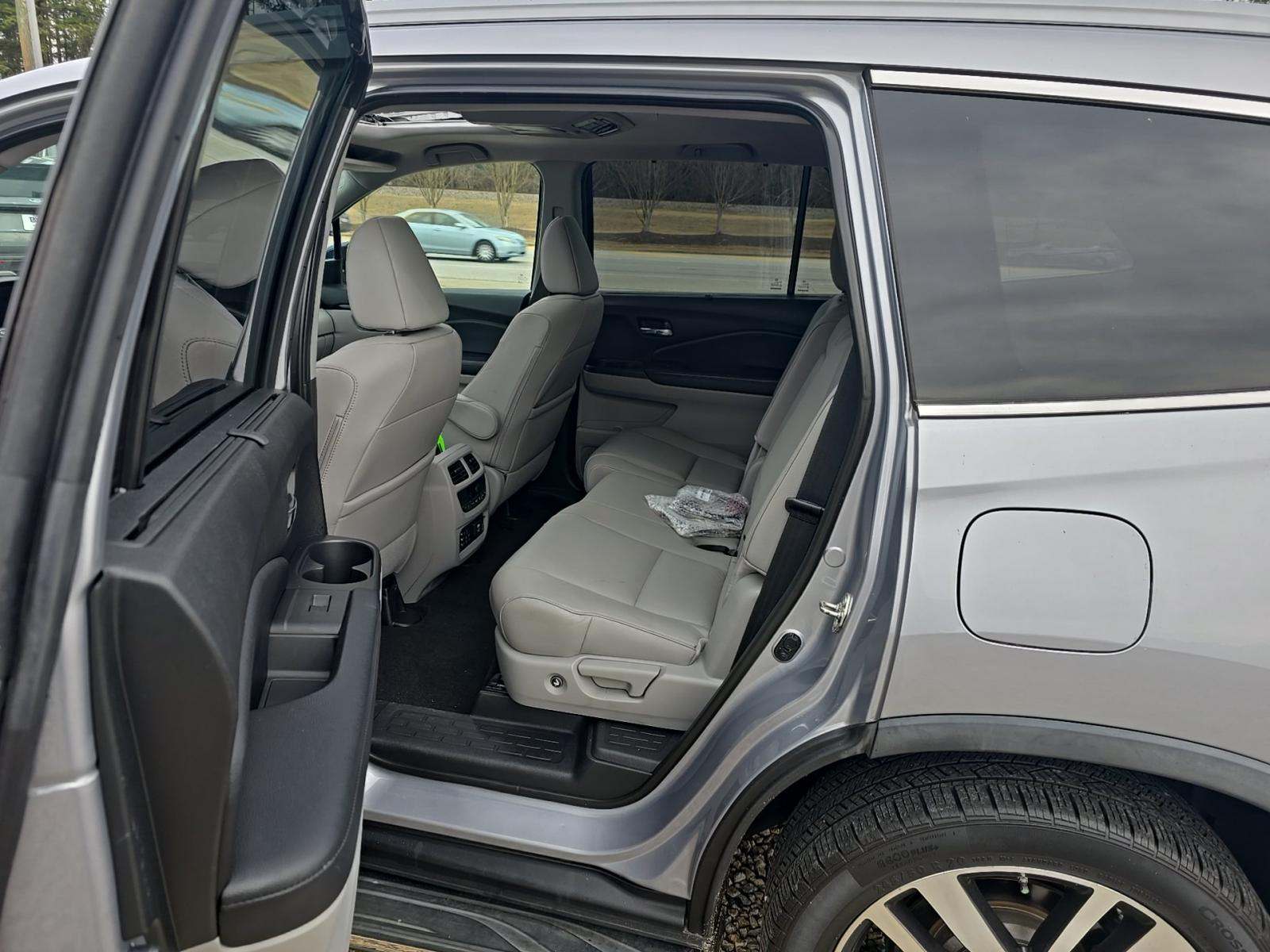 2018 Honda Pilot Touring FWD