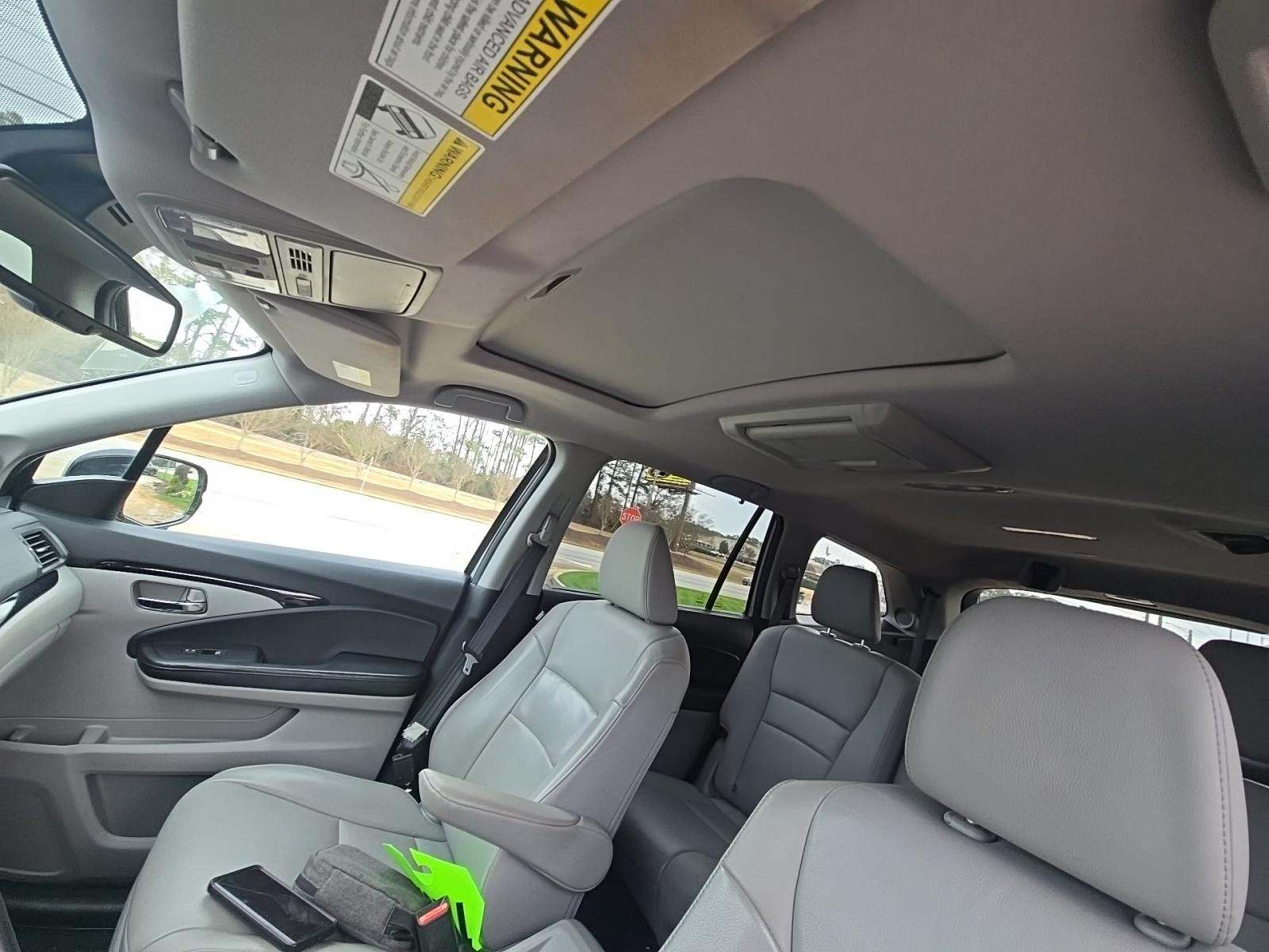 2018 Honda Pilot Touring FWD