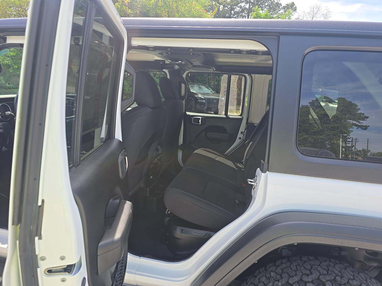 JEEP 4XE RUBICON - 9