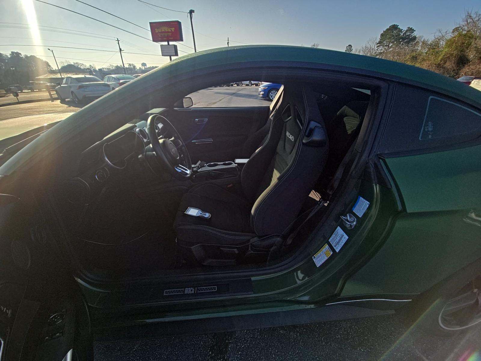 2022 Ford Mustang Mach 1 RWD