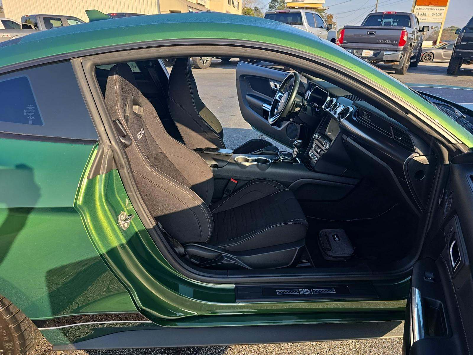 2022 Ford Mustang Mach 1 RWD