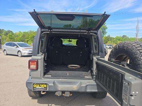 JEEP UNLIMITED SPORT S - 10