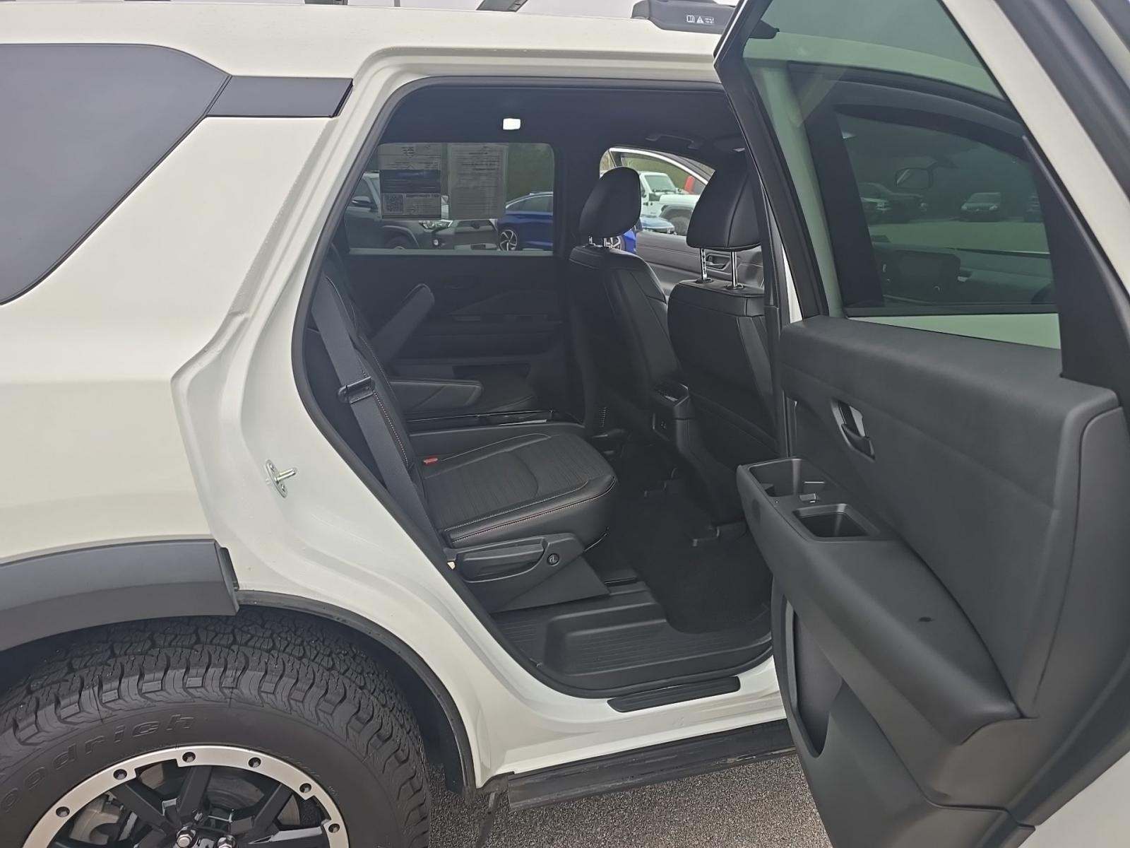 2023 Nissan Pathfinder Rock Creek AWD