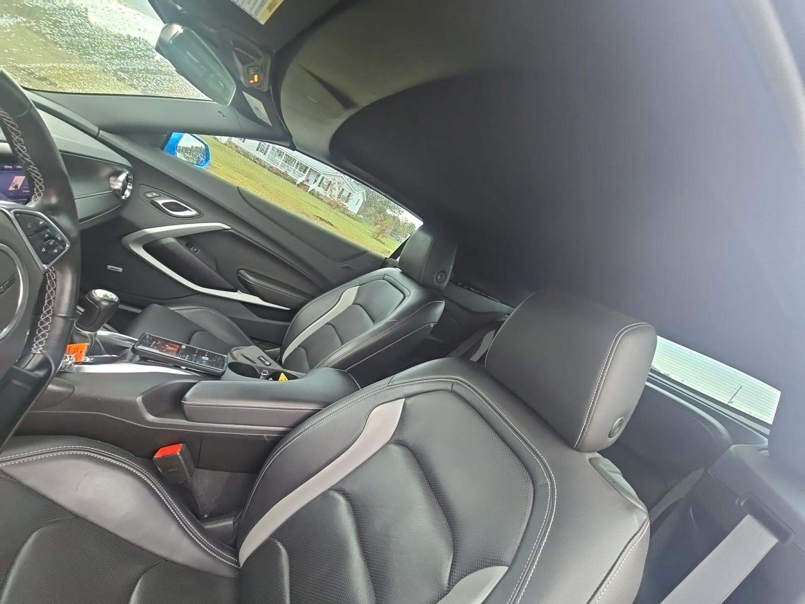 2022 Chevrolet Camaro 2LT RWD