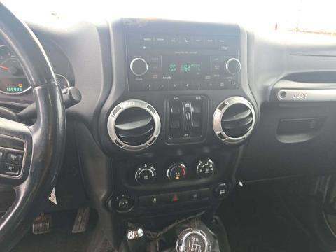 JEEP UNLIMITED SAHARA - 10