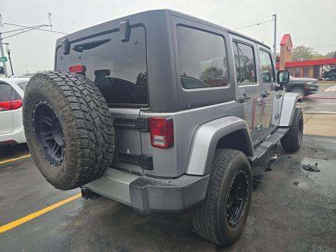 JEEP UNLIMITED SAHARA - 3