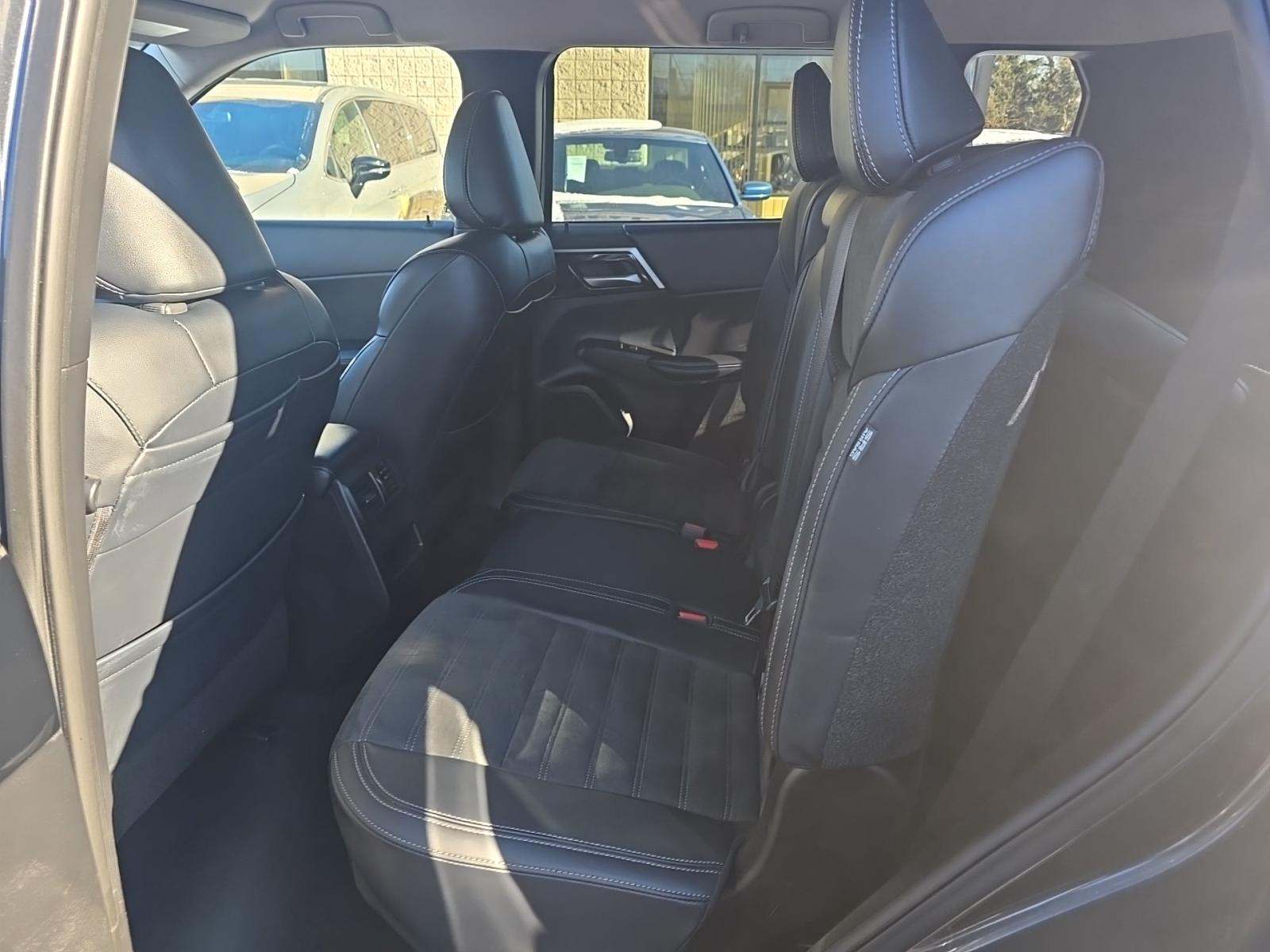 2024 Mitsubishi Outlander SE AWD