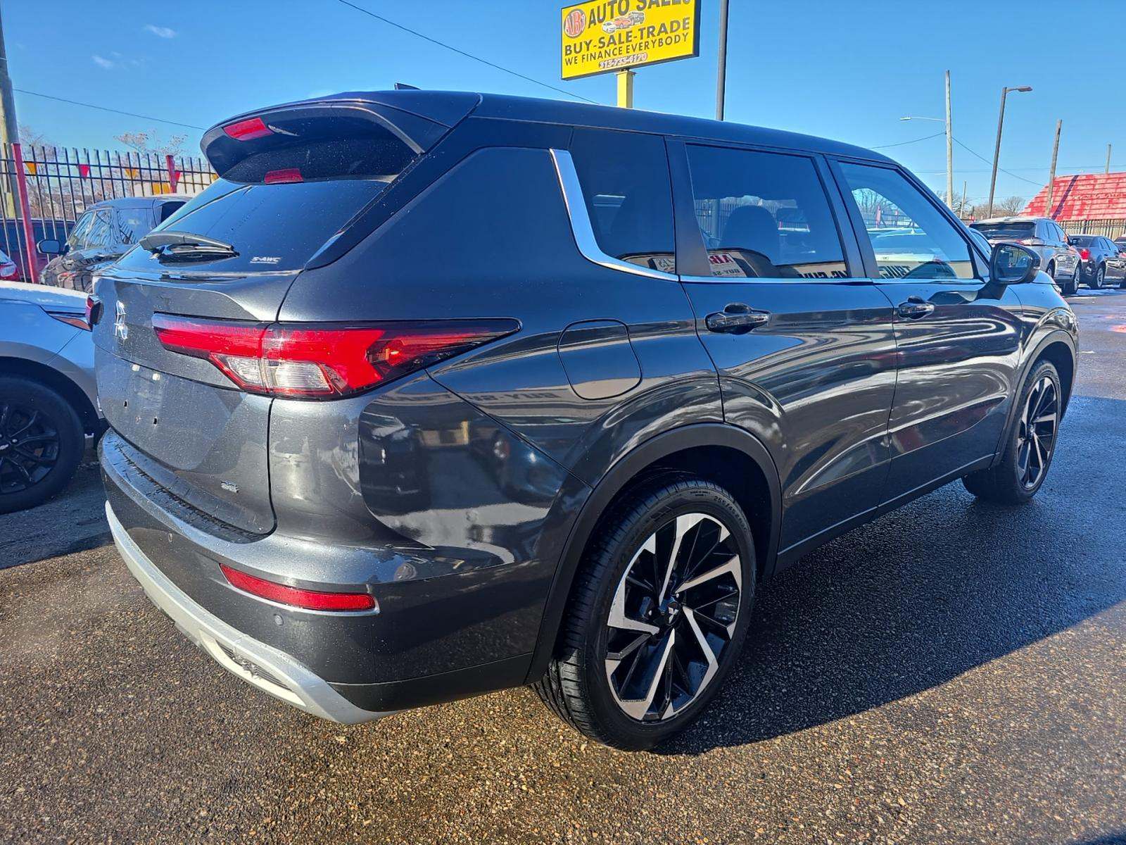 2024 Mitsubishi Outlander SE AWD