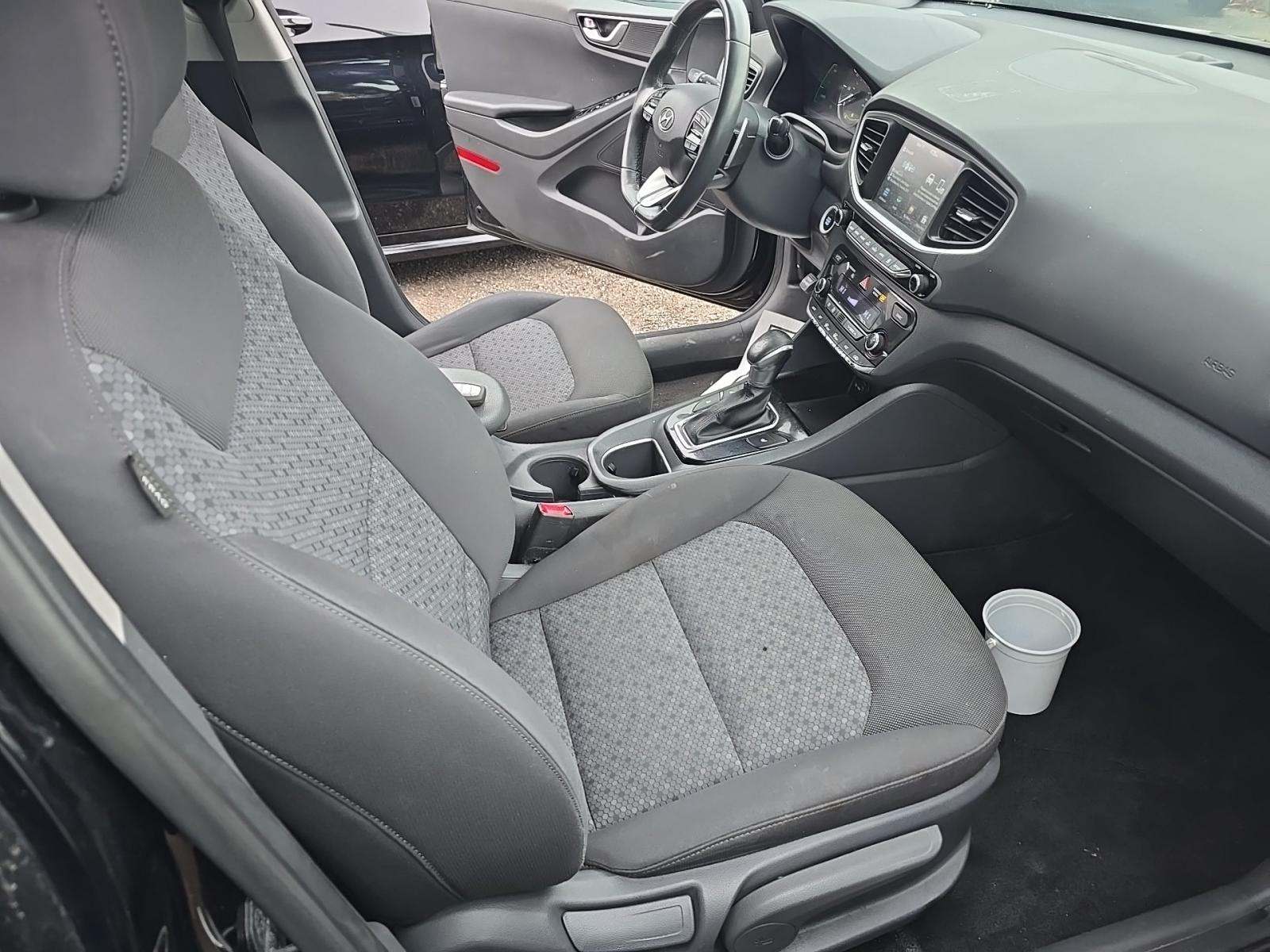 2019 Hyundai Ioniq Plug-In Hybrid FWD