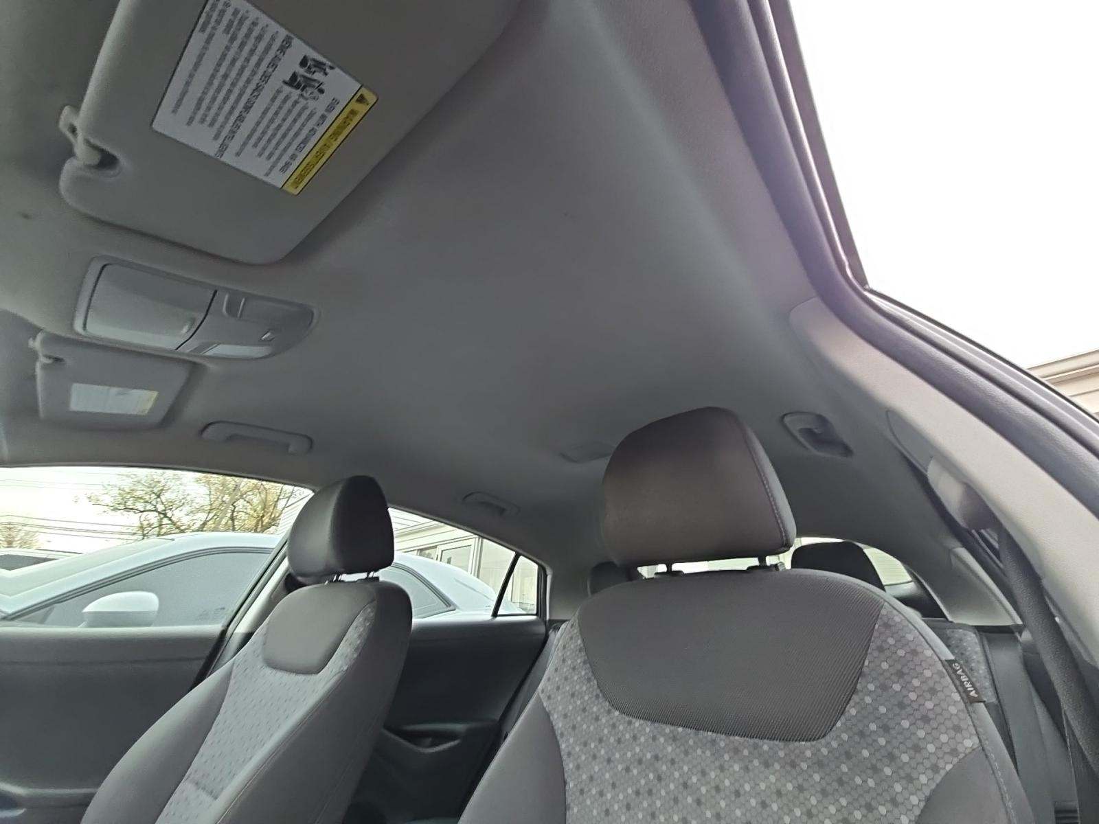 2019 Hyundai Ioniq Plug-In Hybrid FWD