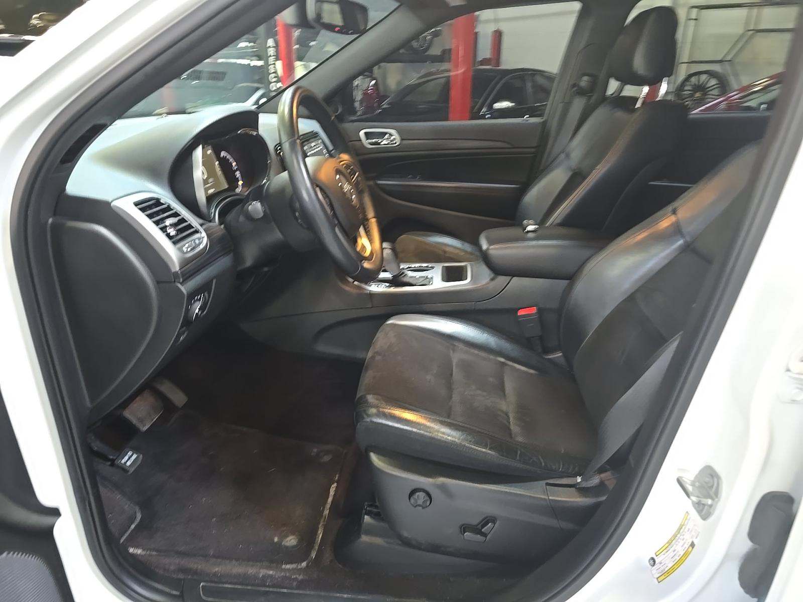 JEEP LAREDO ALTITUDE EDITION - 6