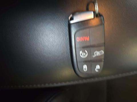 JEEP LAREDO ALTITUDE EDITION - 8