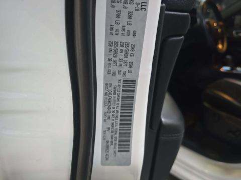 JEEP LAREDO ALTITUDE EDITION - 5