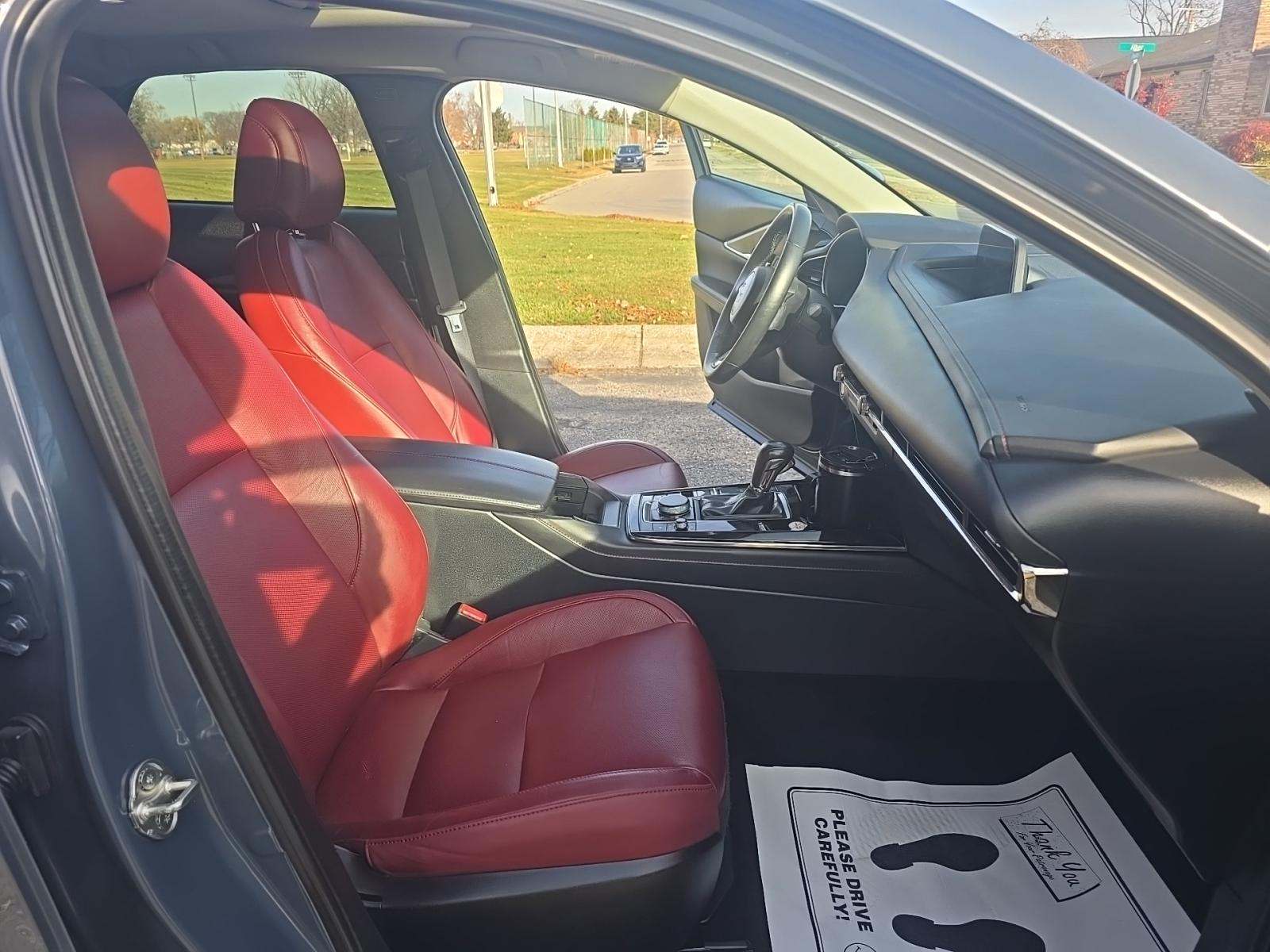 2024 MAZDA CX-30 2.5 S Carbon Edition AWD