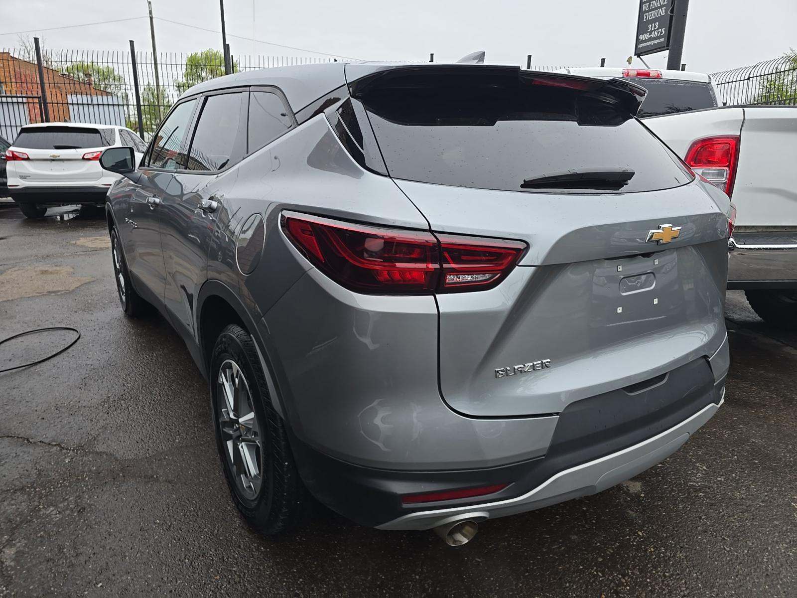 CHEVROLET BLAZER - 2