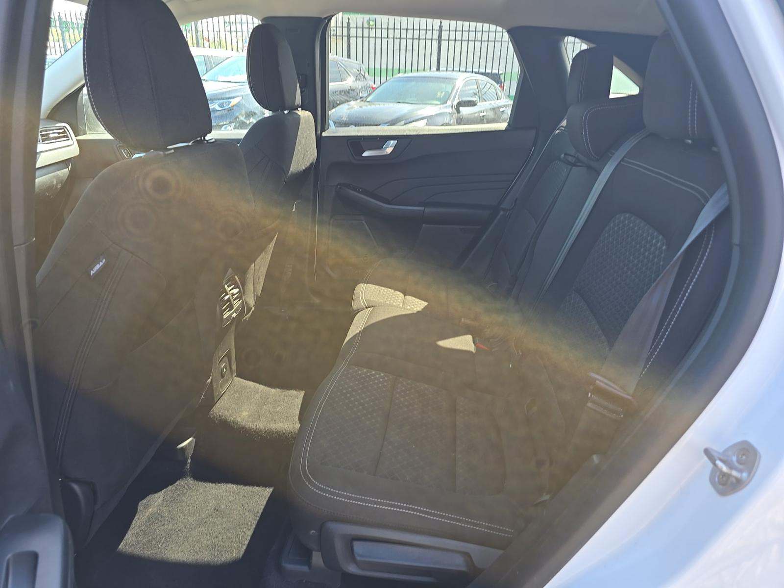 FORD ESCAPE - 9