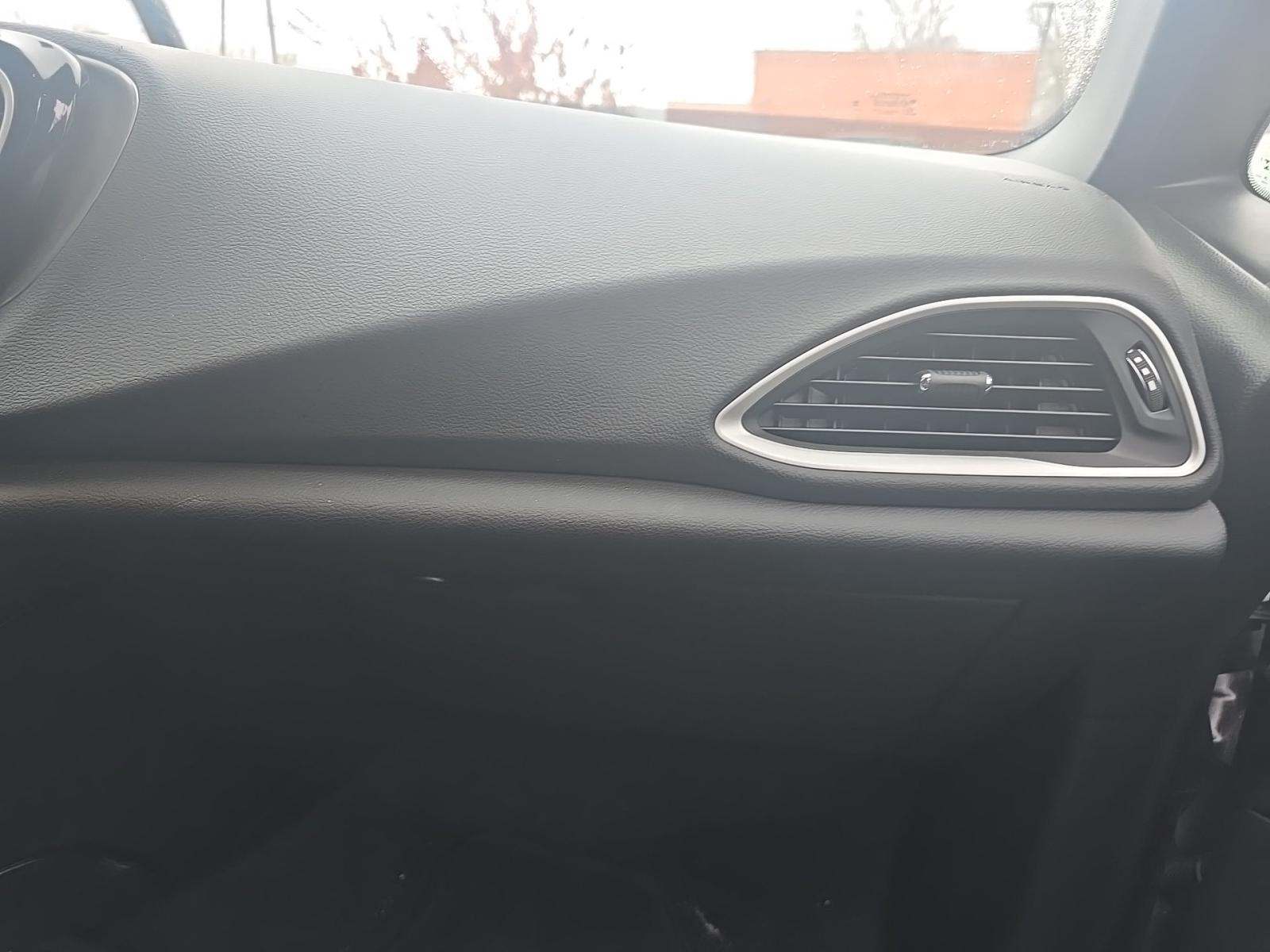 2025 Chrysler Pacifica Select FWD