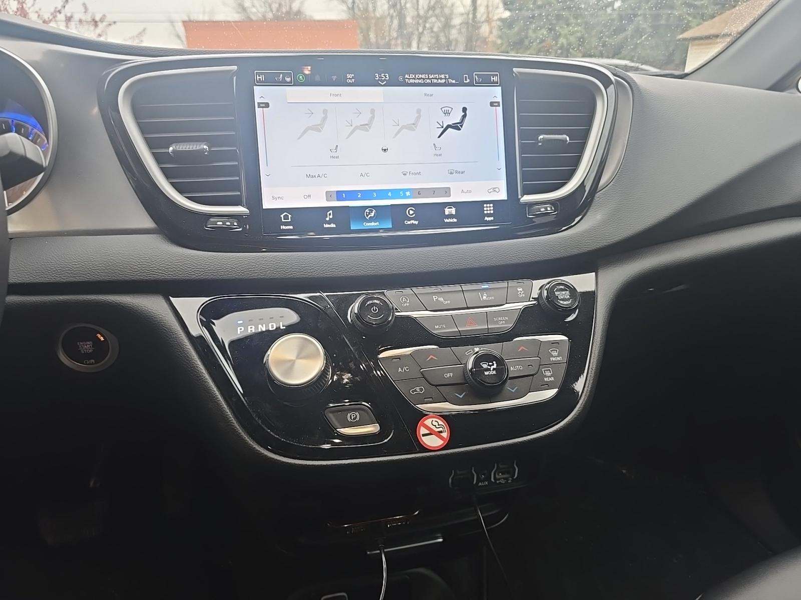 2025 Chrysler Pacifica Select FWD