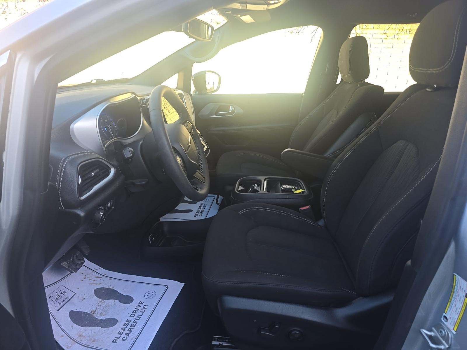 2024 Chrysler Pacifica Touring FWD