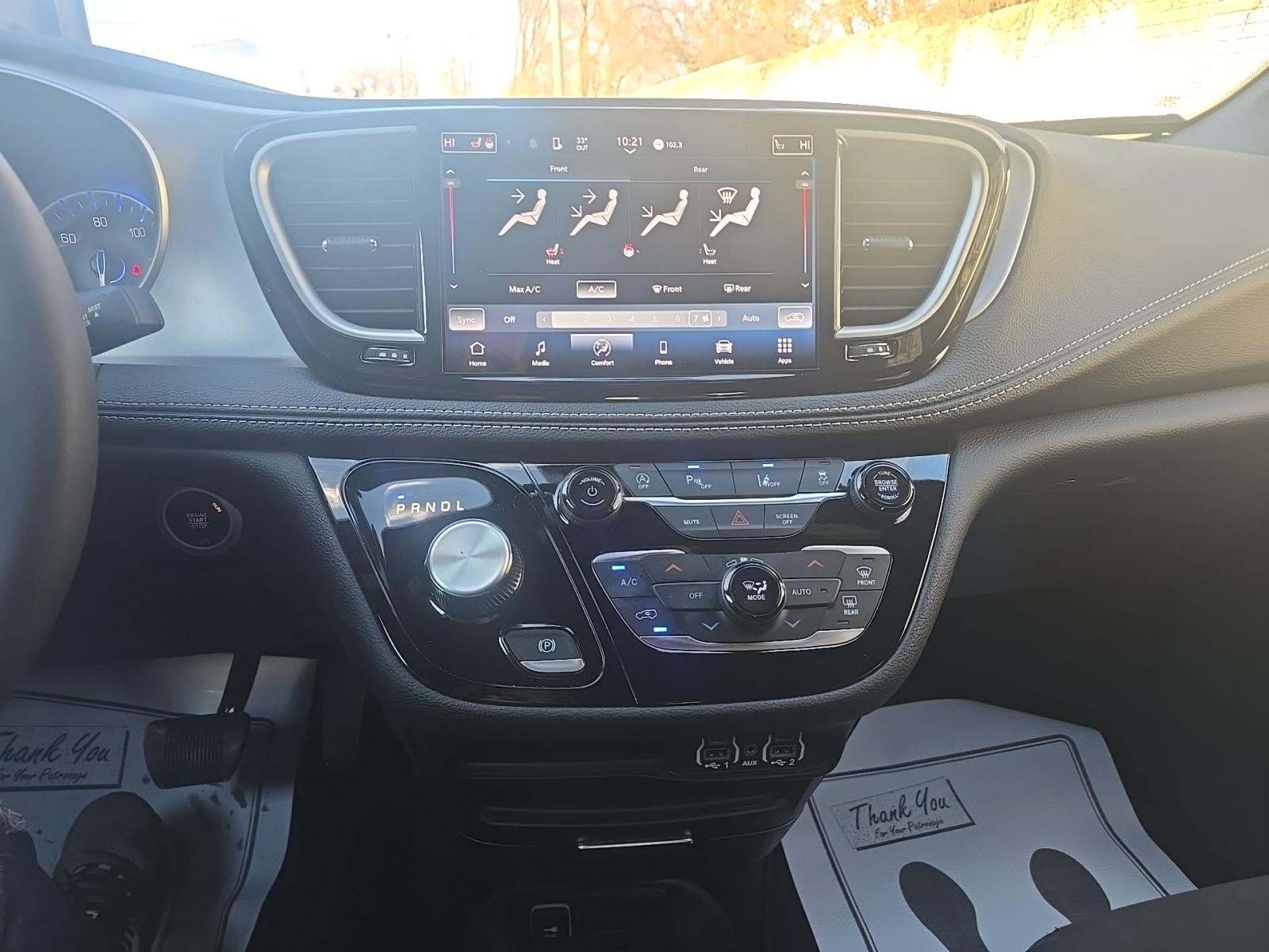 2024 Chrysler Pacifica Touring FWD