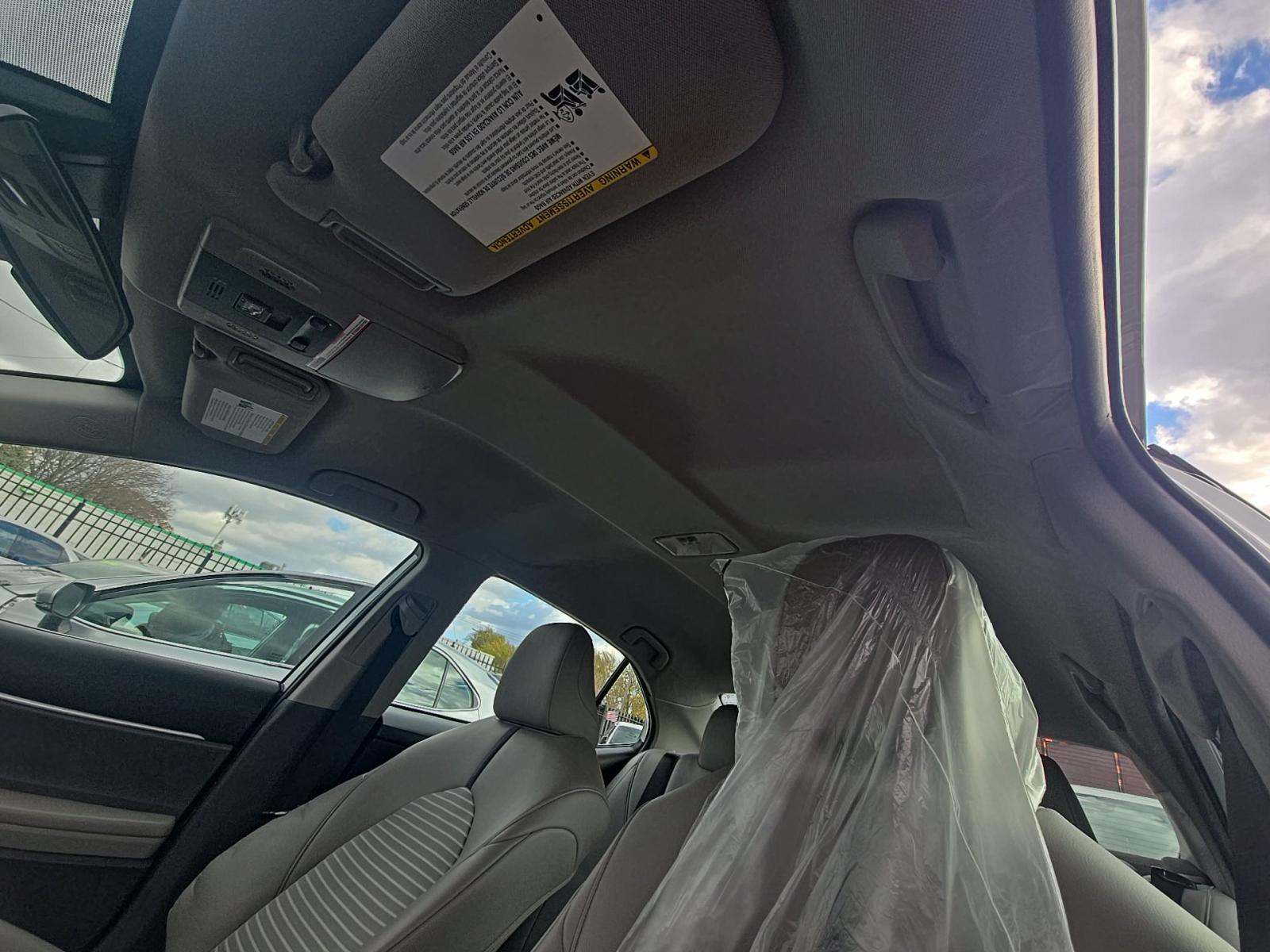 2023 Toyota Camry SE AWD