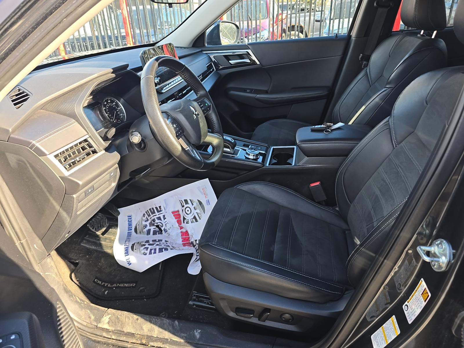 2024 Mitsubishi Outlander SE AWD