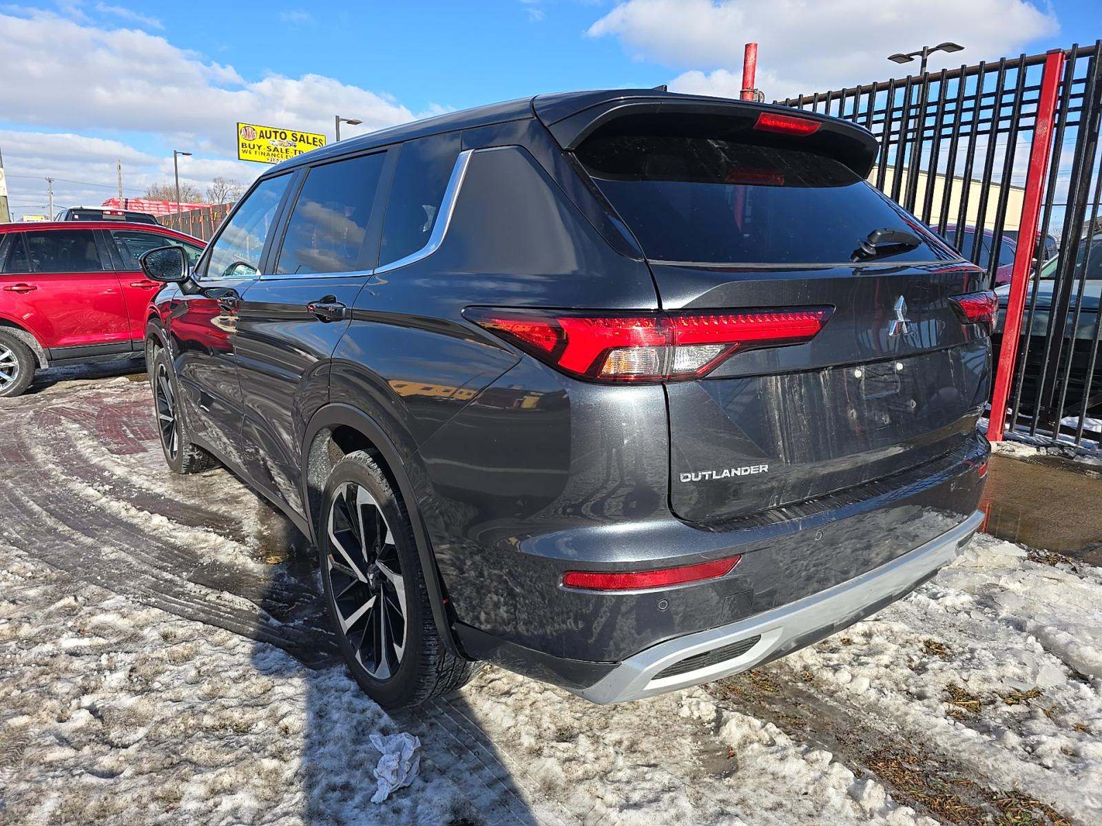 2024 Mitsubishi Outlander SE AWD