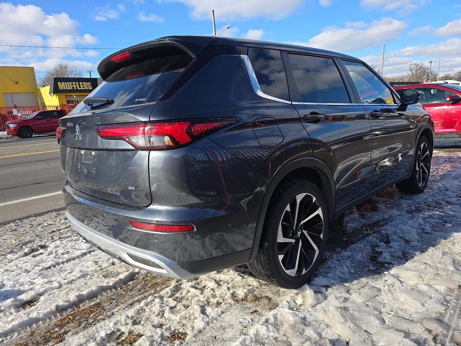 2024 Mitsubishi Outlander SE AWD