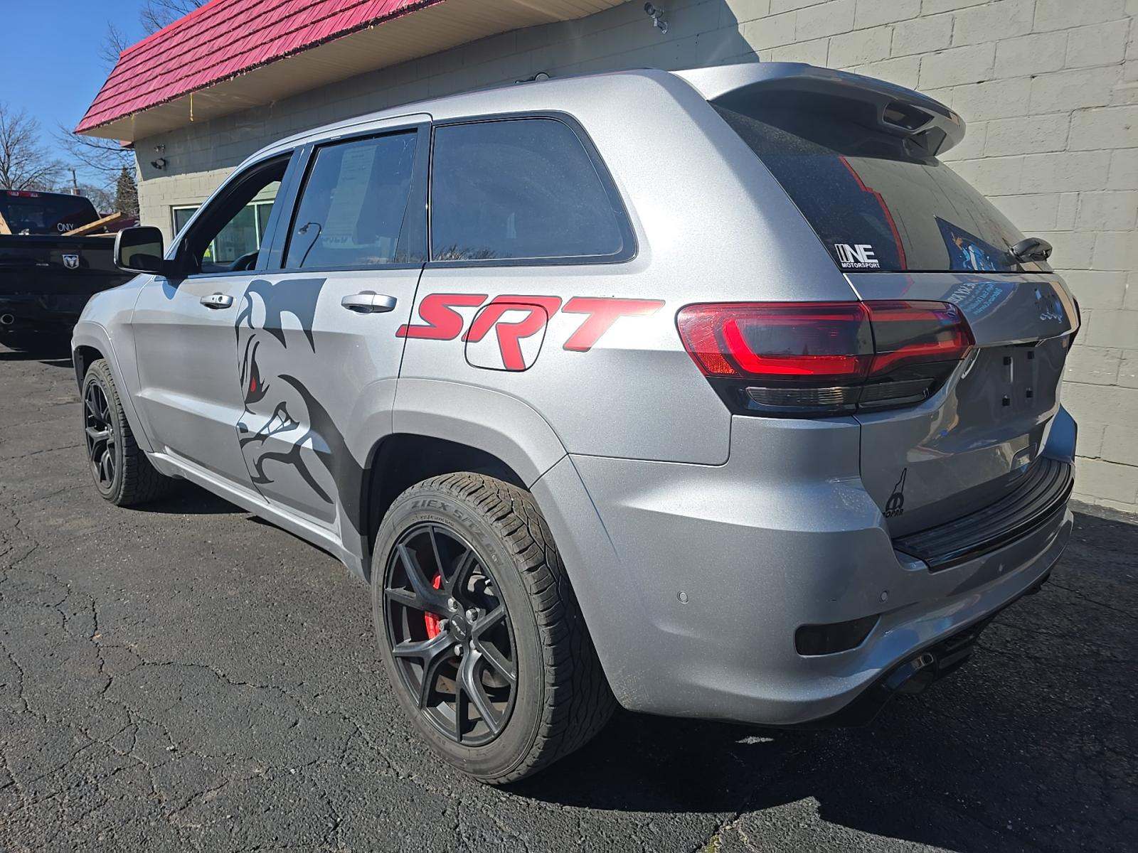 JEEP SRT - 2