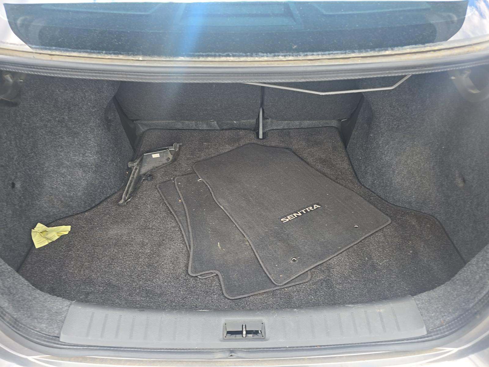 NISSAN SENTRA - 10