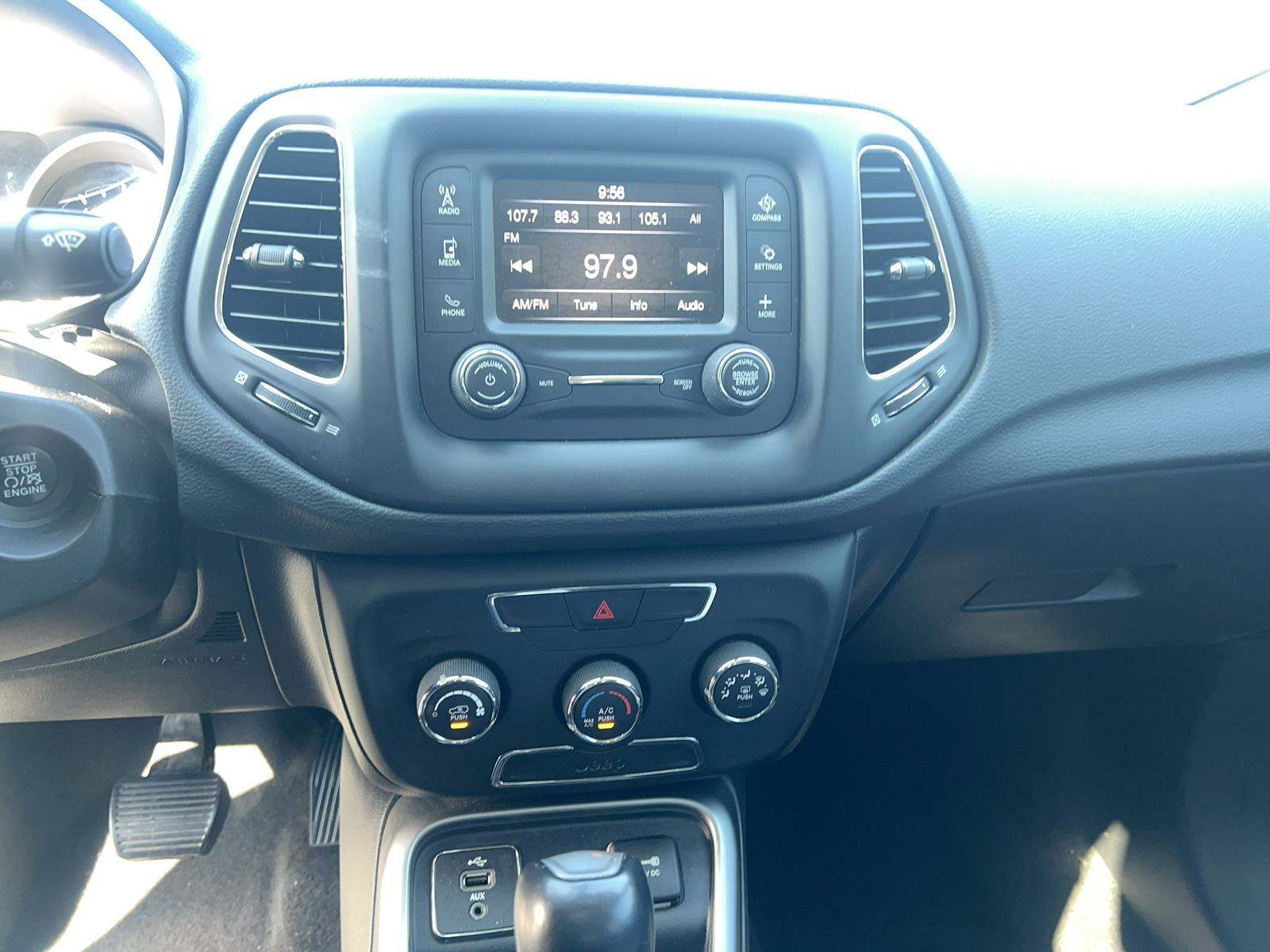 2018 Jeep Compass Latitude FWD