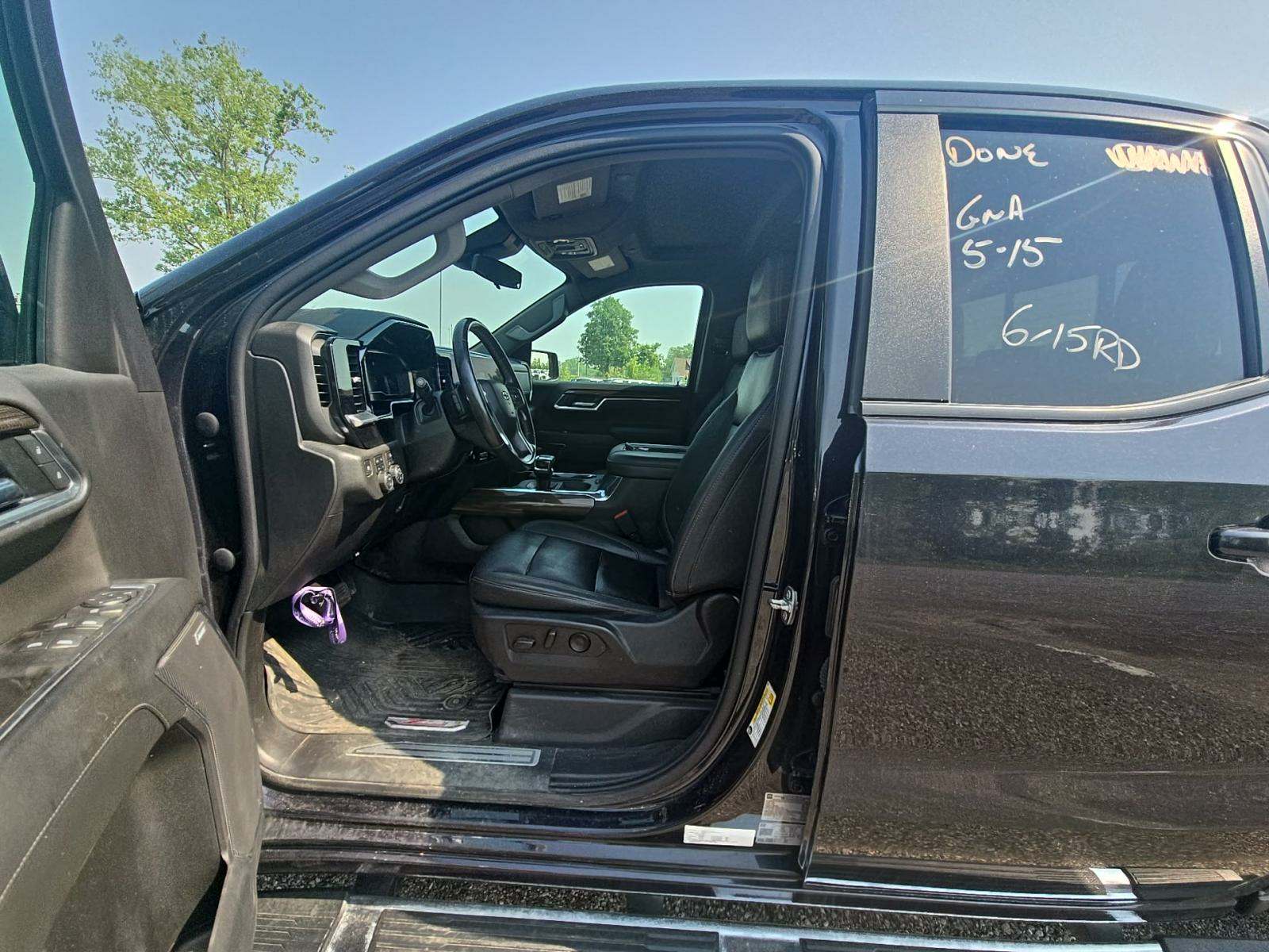 2022 Chevrolet Silverado 1500 RST AWD