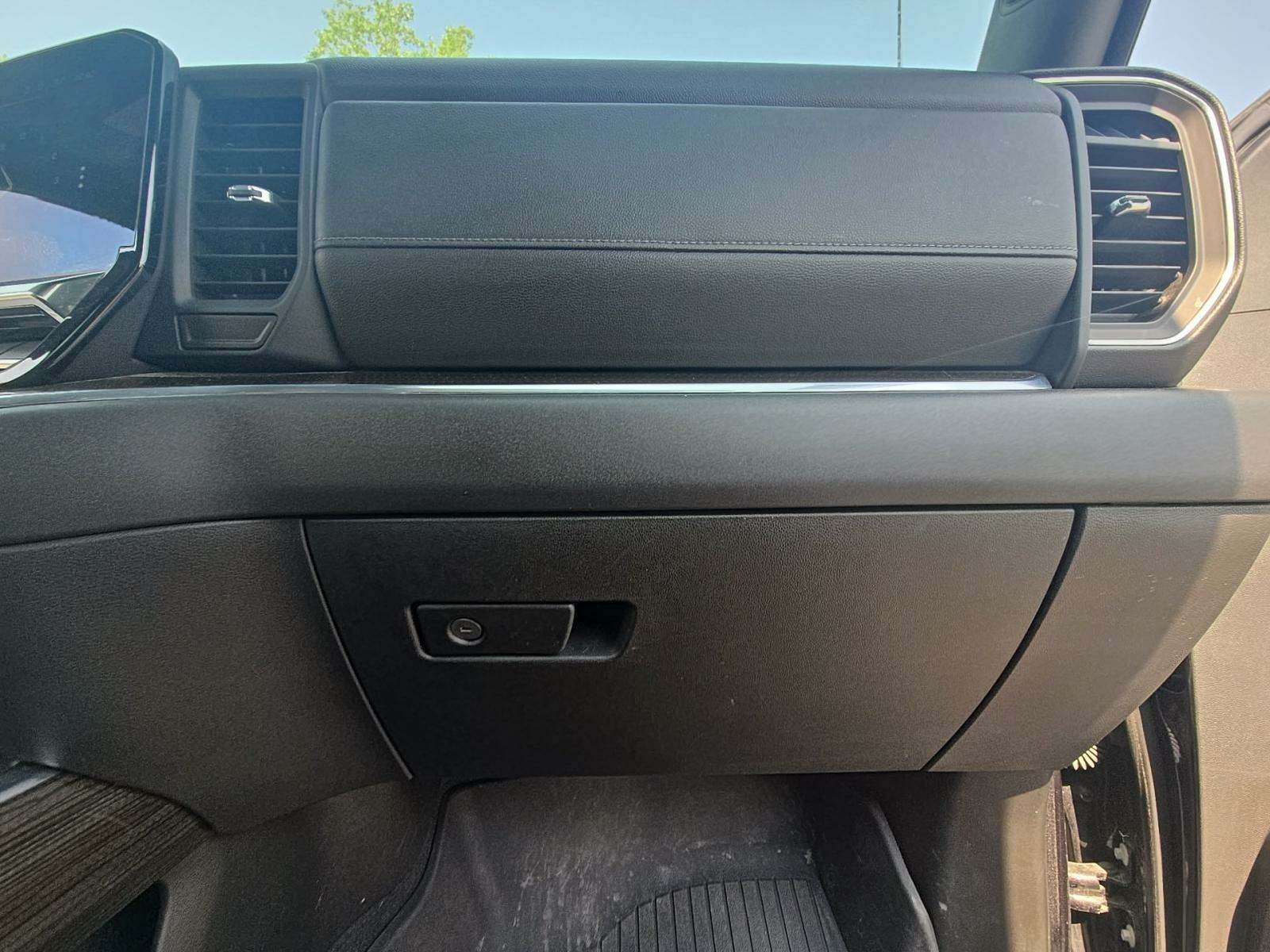 2022 Chevrolet Silverado 1500 RST AWD